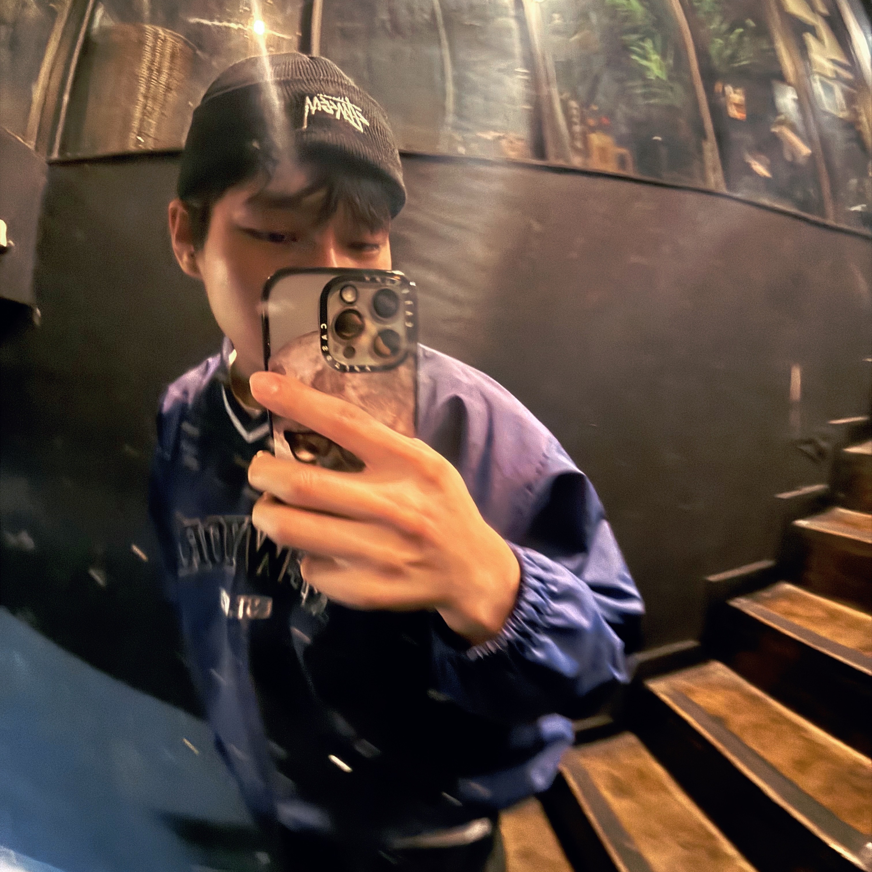 Stussy Stock Cuff Beanie Black 착용 스타일 - 2