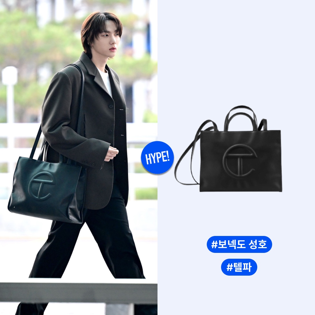 Telfar Medium Shopping Bag Black 착용 스타일 - 1