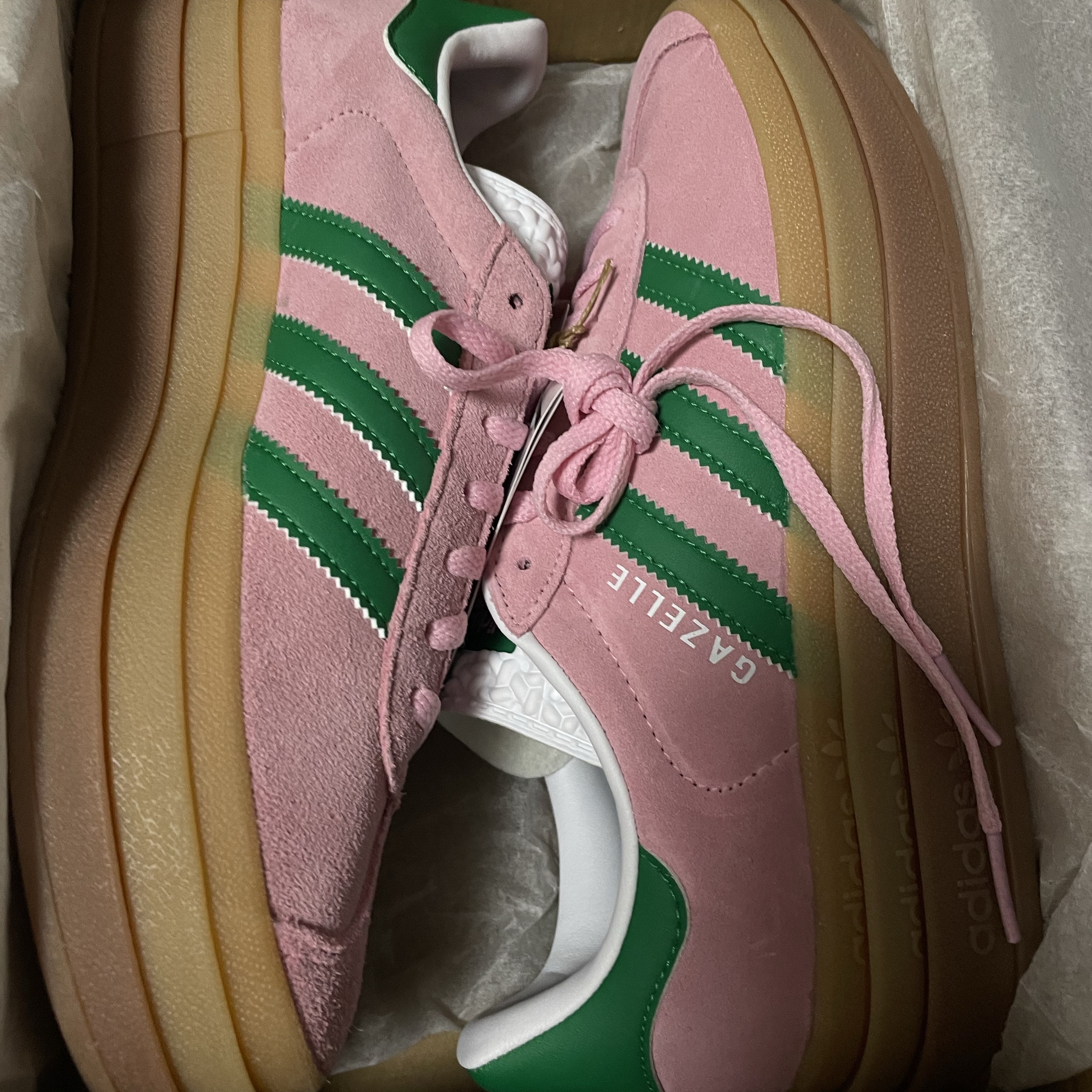 (W) Adidas Gazelle Bold True Pink Green 착용 스타일