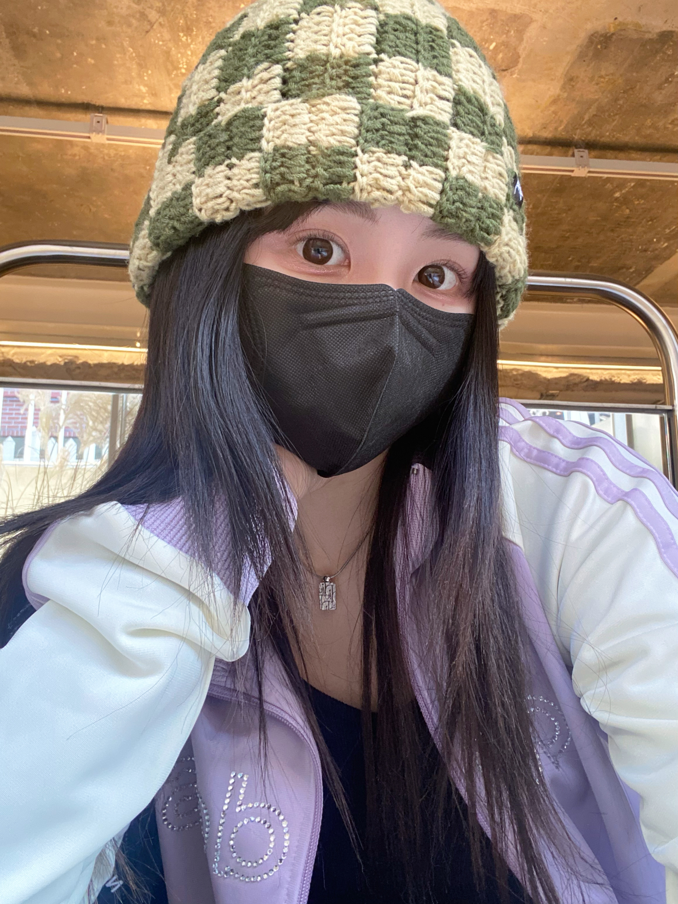 Stussy Crochet Checker Beanie Olive 착용 스타일 - 1