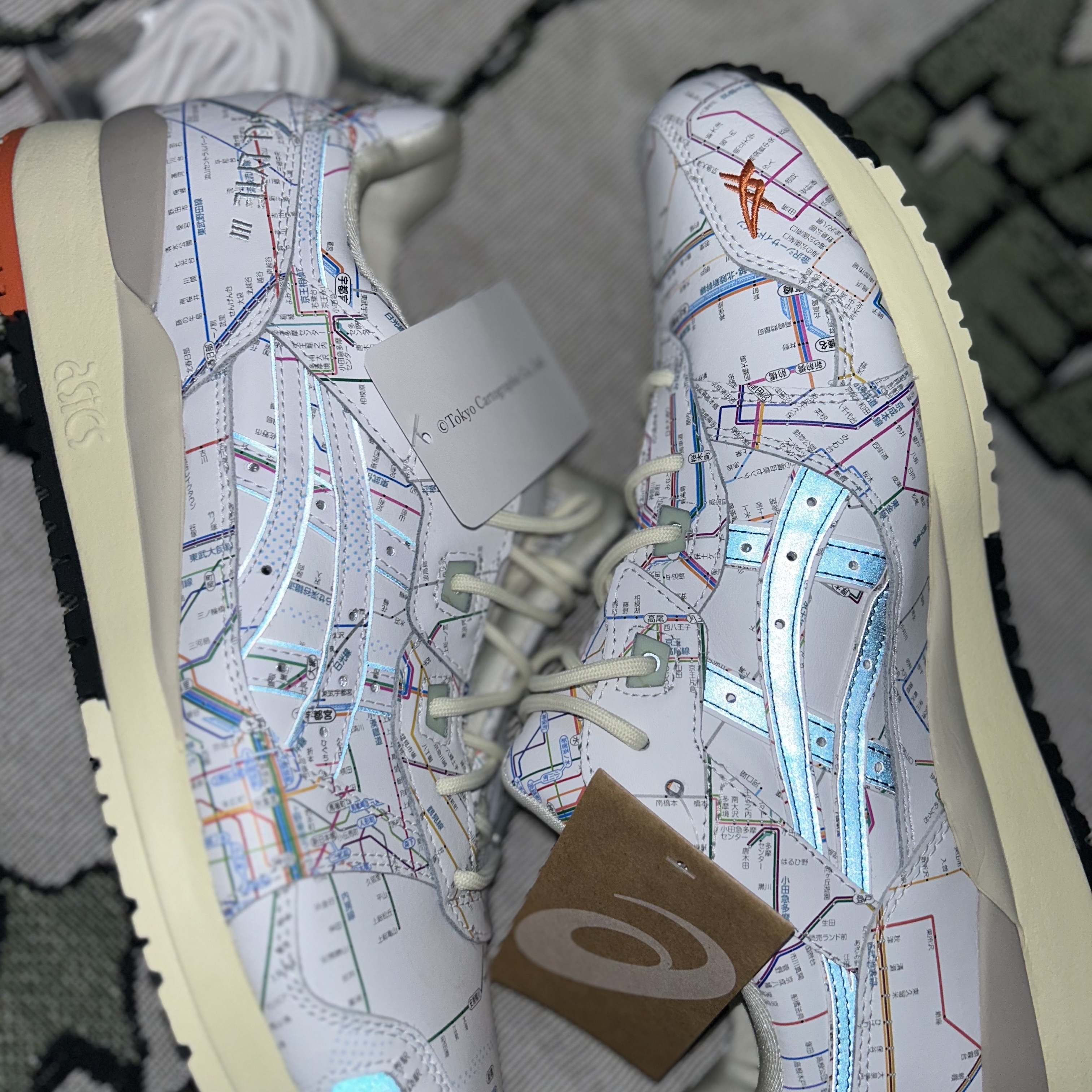 Asics x Atmos Gel-Lyte III OG Subway Pack Tokyo 착용 스타일 - 1