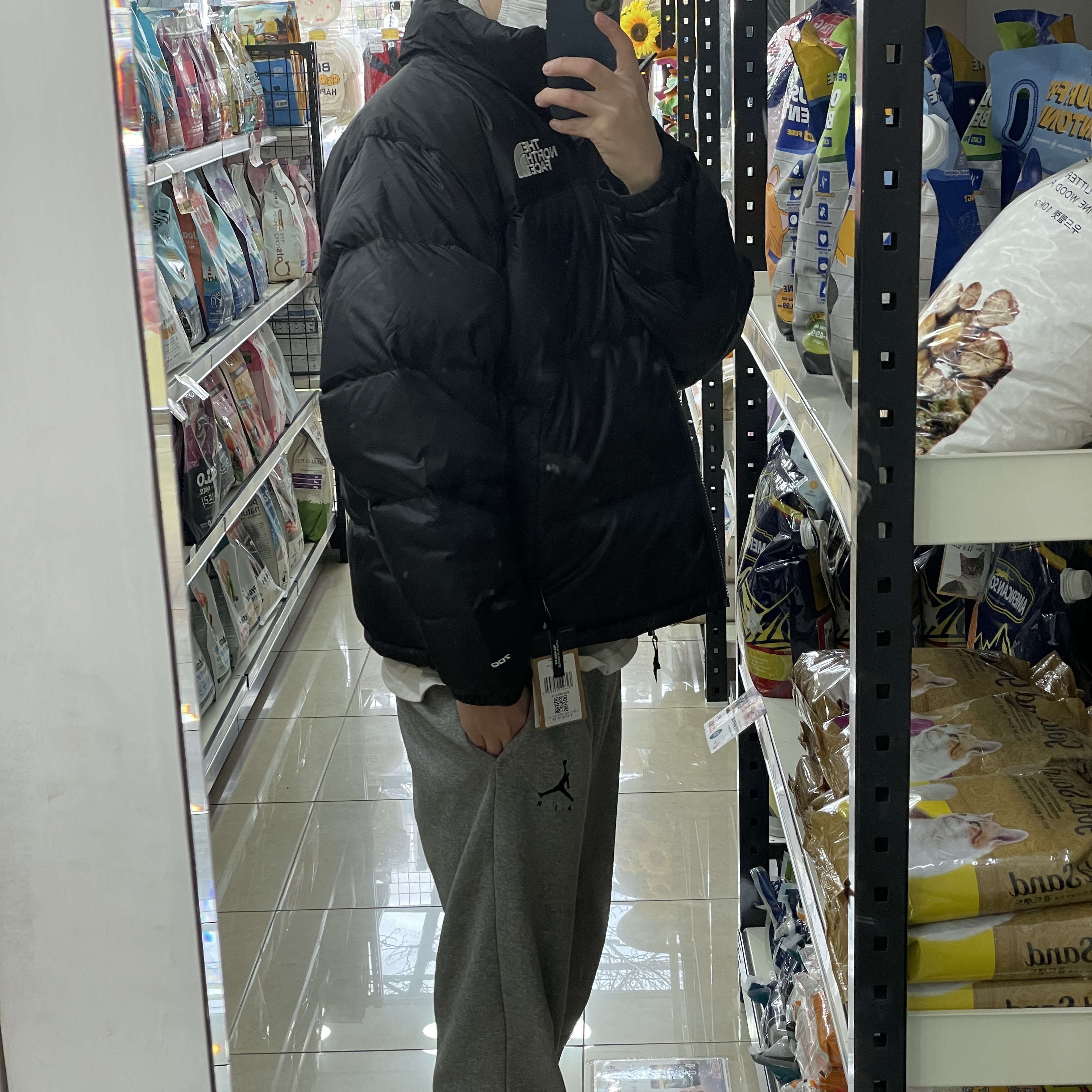 The North Face 1996 Retro Nuptse Down Jacket TNF Black 착용 스타일 - 1
