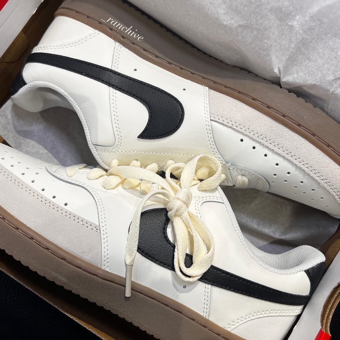Nike Court Vision Low Sail Light Orewood Brown 착용 스타일