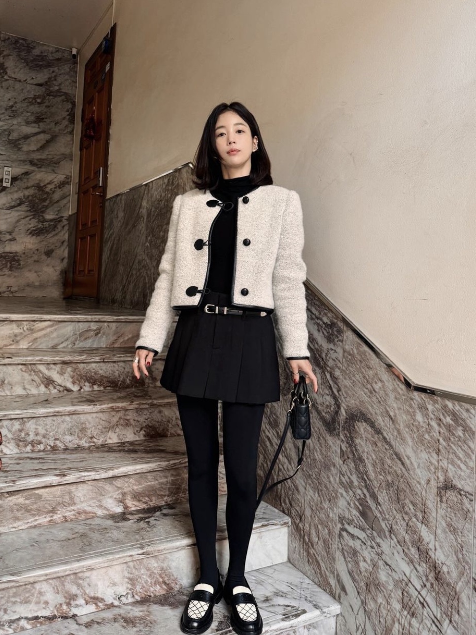 Dior Micro Lady Bag Cannage Lambskin Black Gold 착용 스타일