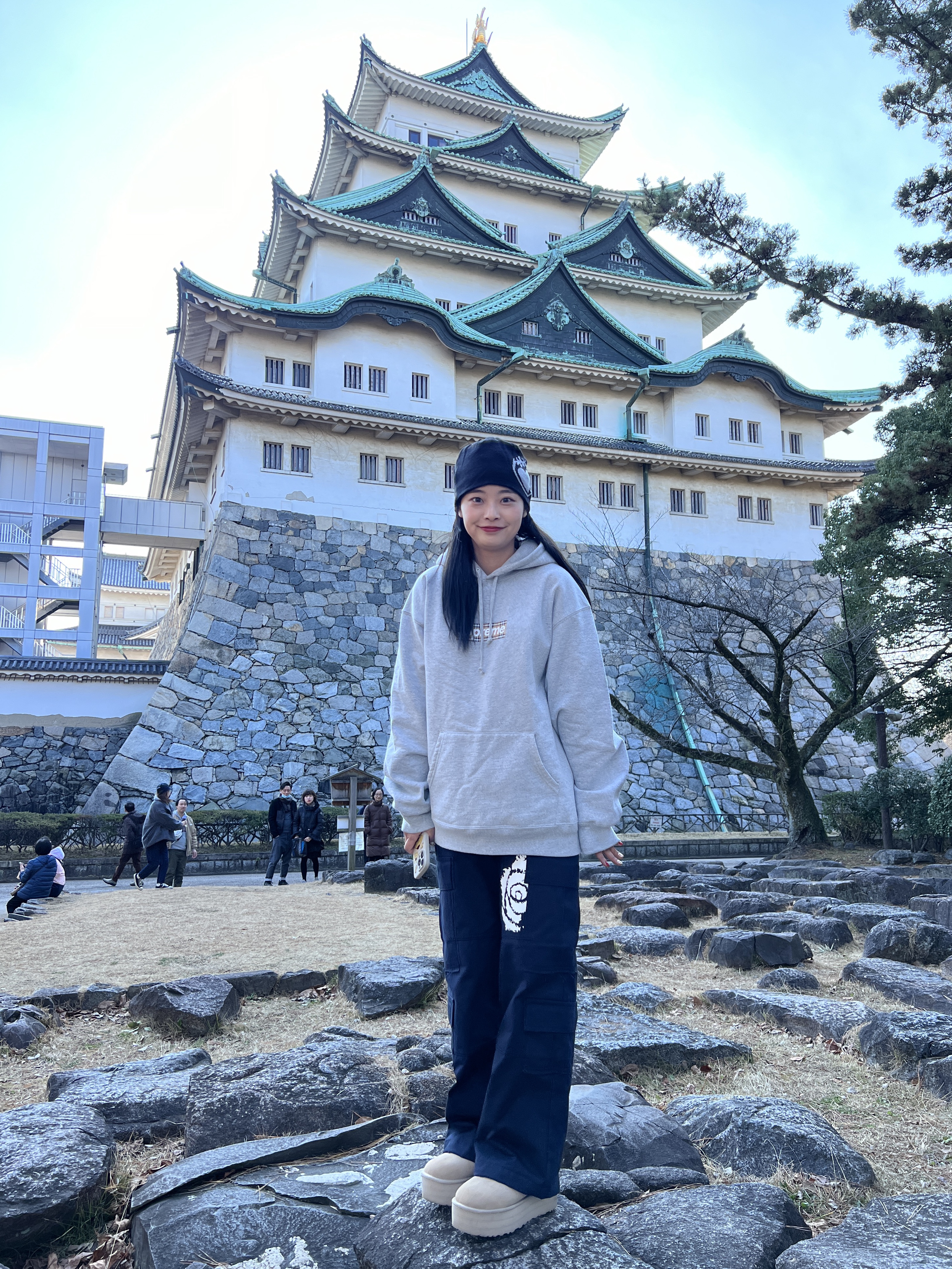 (W) UGG Classic Ultra Mini Platform Mustard Seed, Supreme x Burberry Box Logo Hooded Sweatshirt Heather Grey - 22SS 착용 스타일 - 6