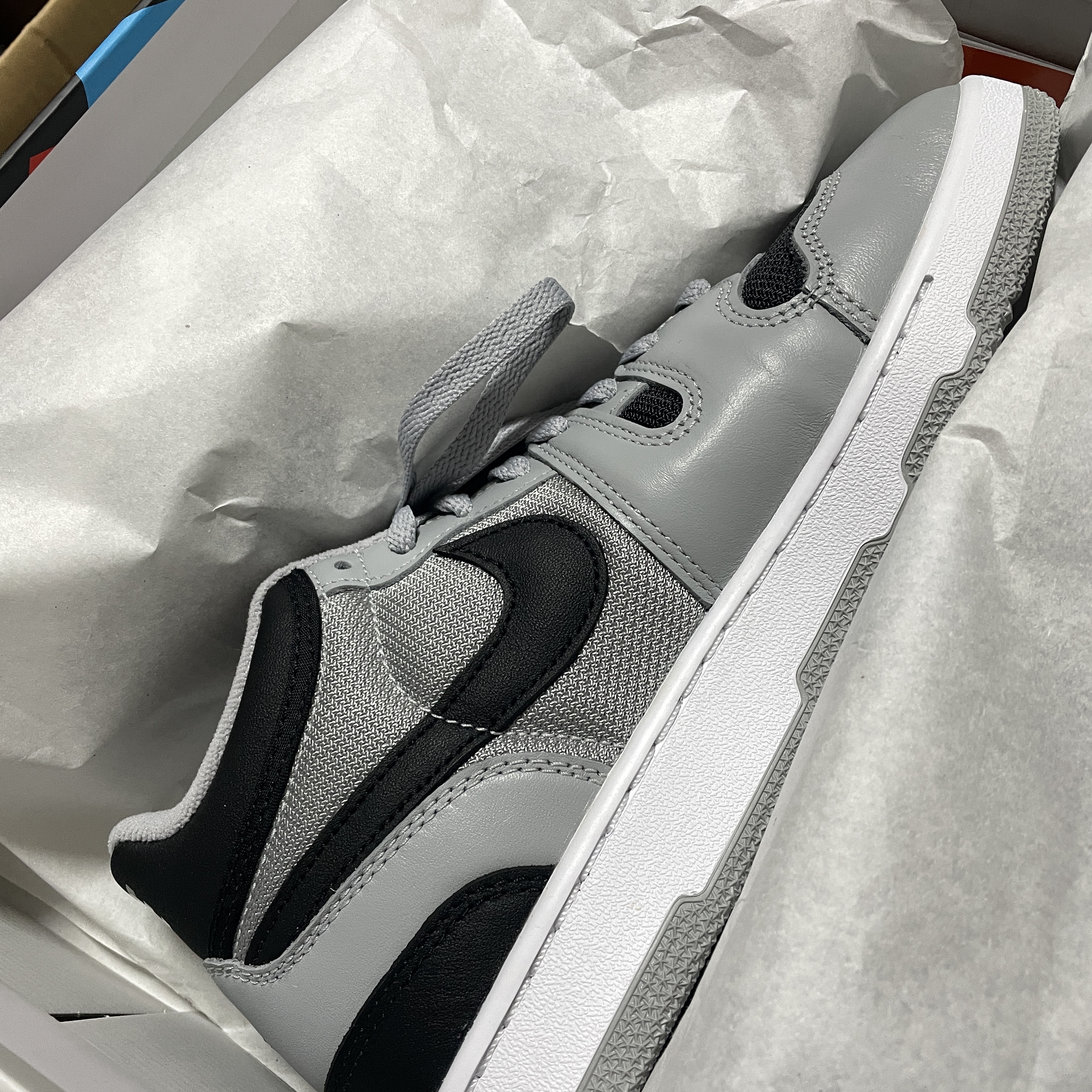 Nike x Travis Scott Mac Attack SP Light Smoke Grey 착용 스타일 - 2