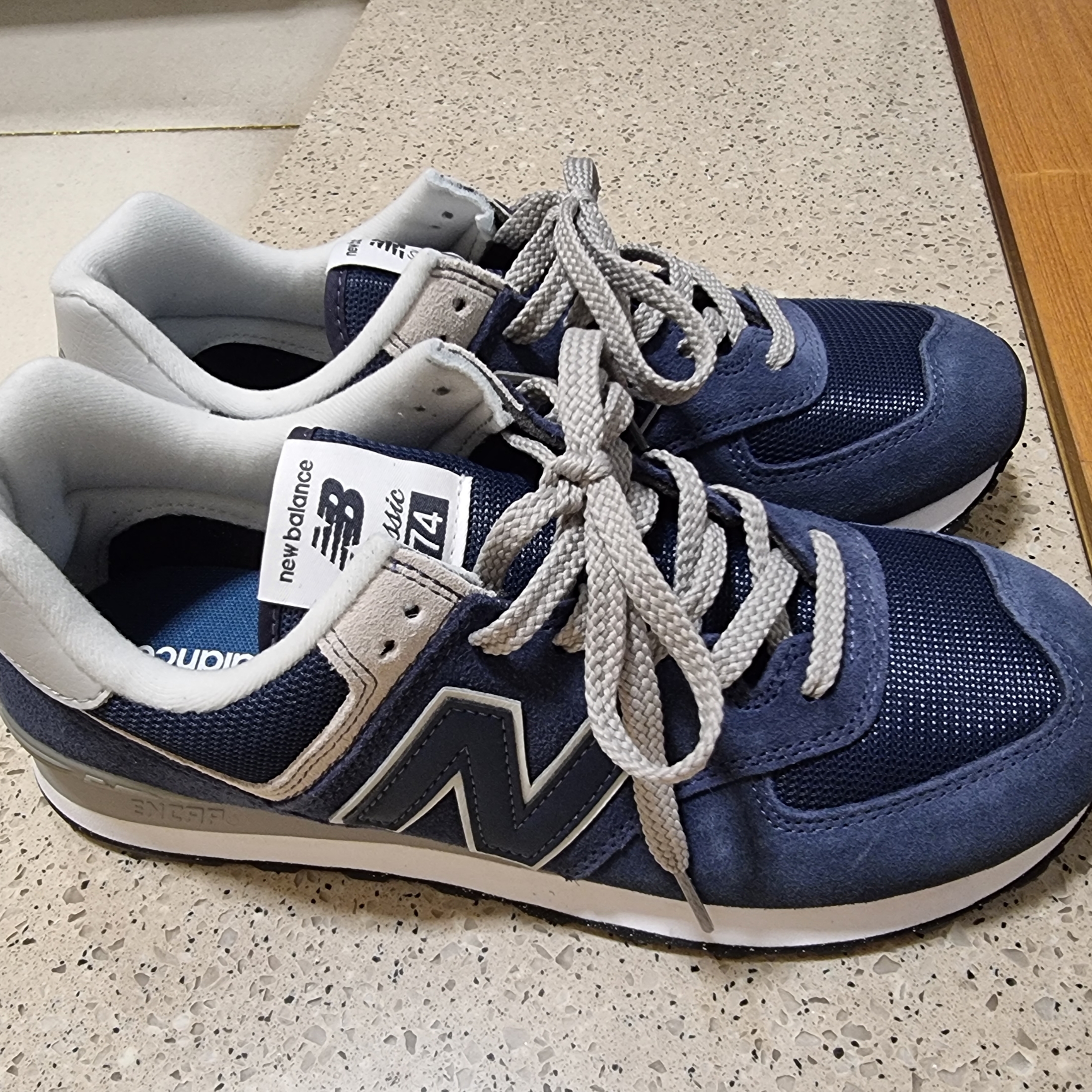 New Balance 574 Navy - D Standard 착용 스타일