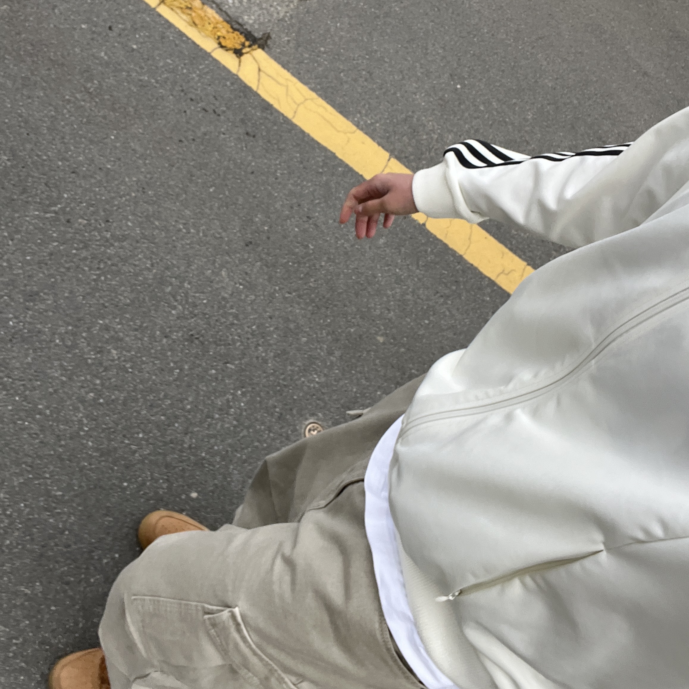 Nike Air Force 1 '07 WB Flax, Keen Jasper Rocks SP Sneakers Beige 착용 스타일 - 2