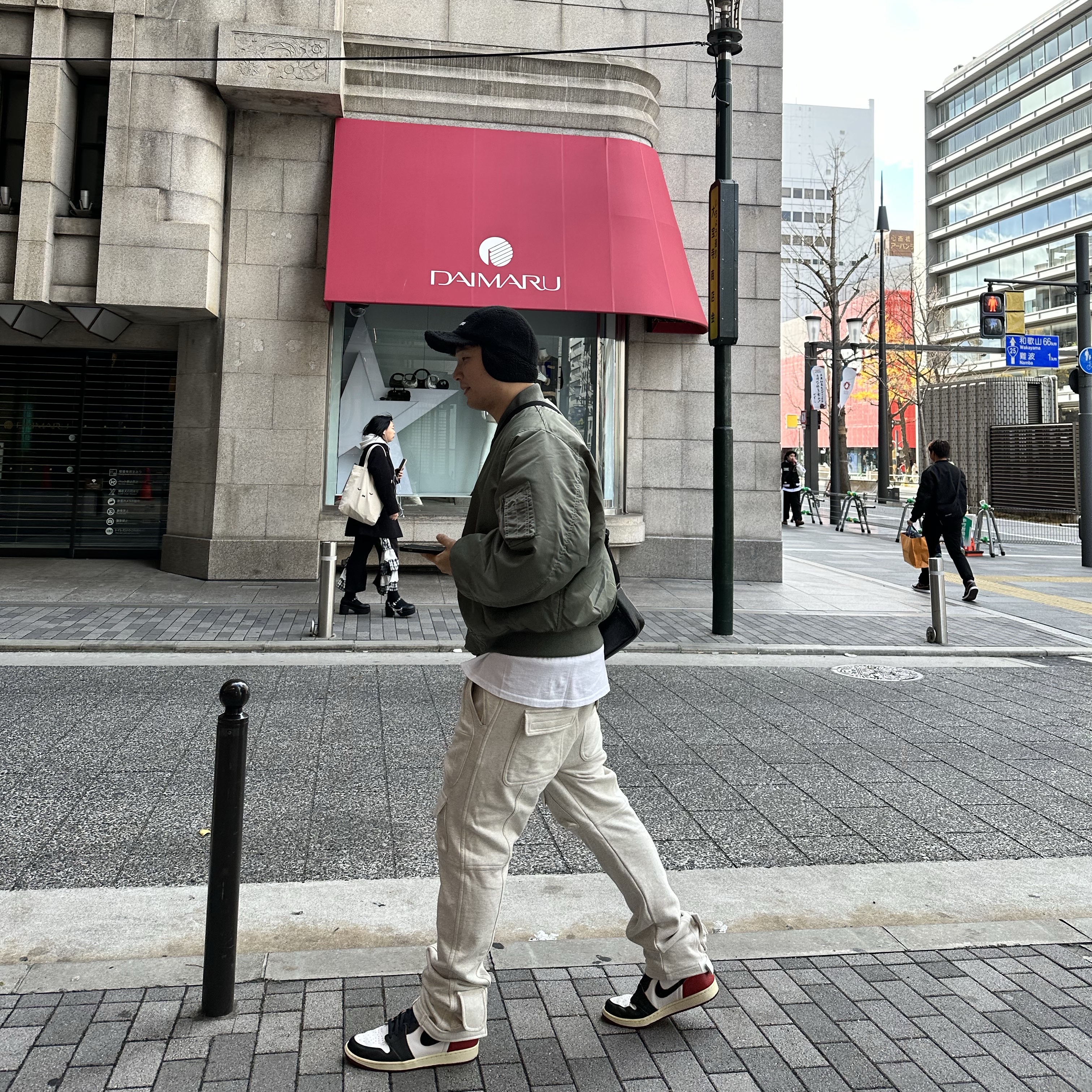 Jordan 1 x Union Retro High Black Toe, Supreme Polartec Earflap Camp Cap Black - 21FW 착용 스타일 - 2