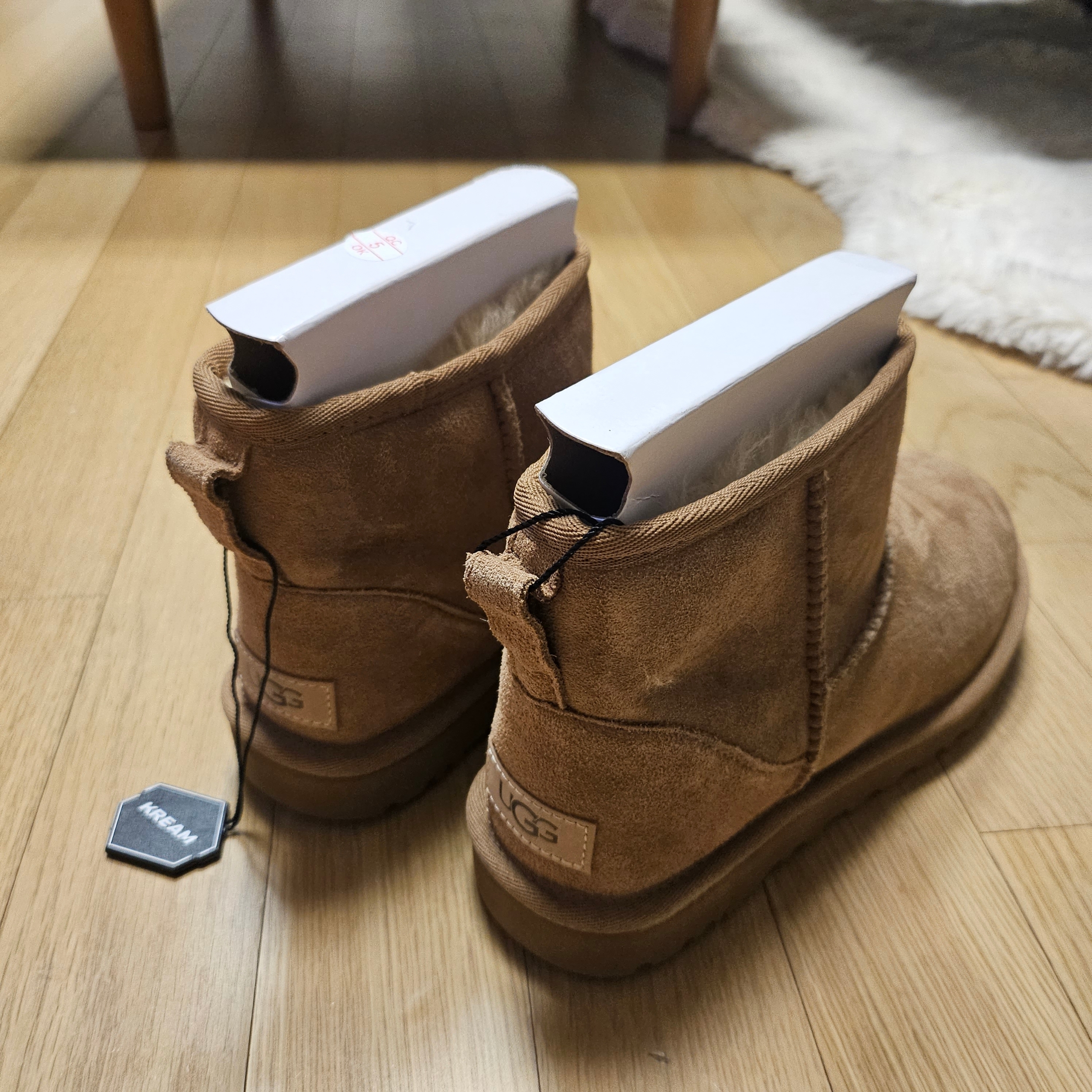 (W) UGG Classic Mini II Boots Chestnut 착용 스타일