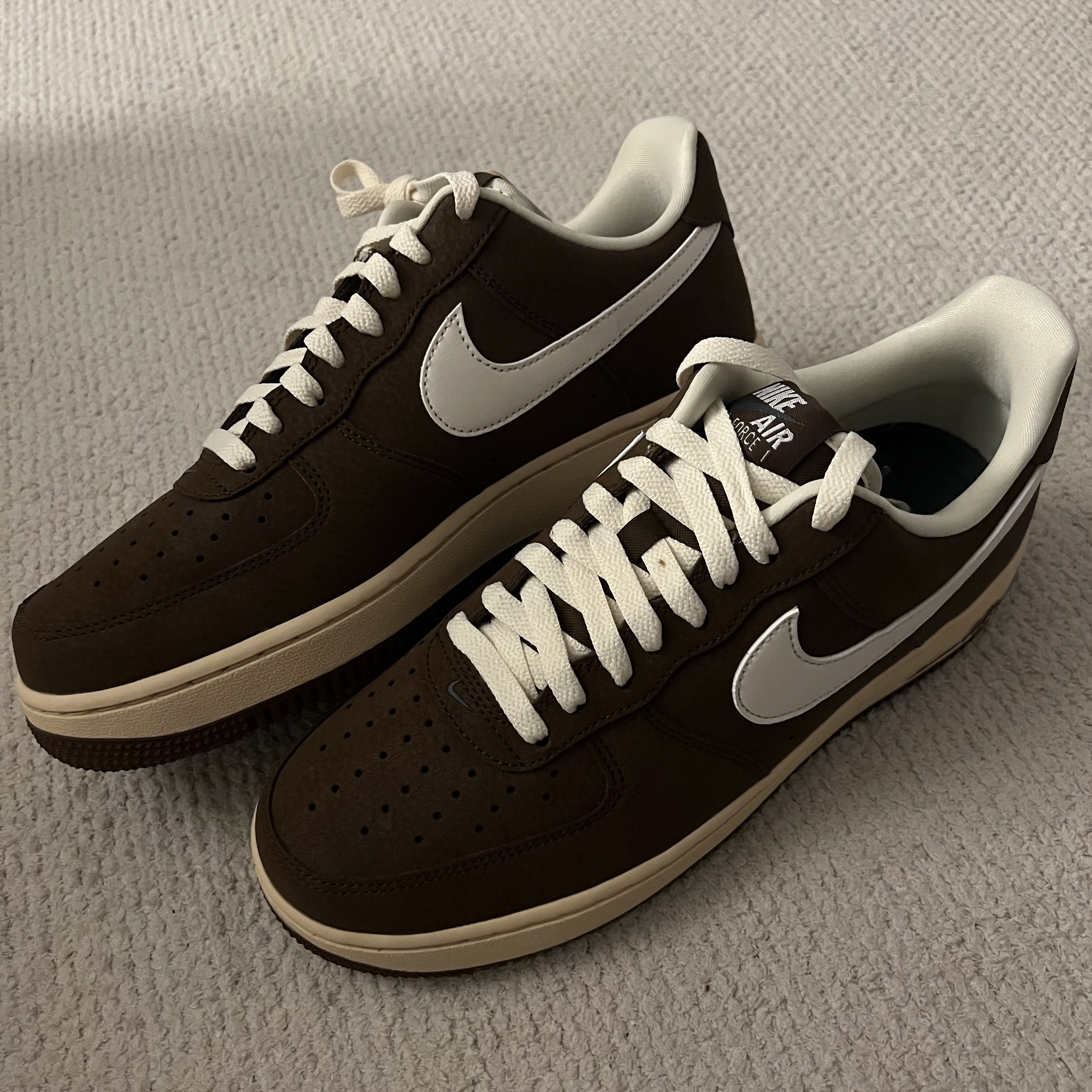 Nike Air Force 1 '07 Cacao Wow Coconut Milk 착용 스타일 - 1