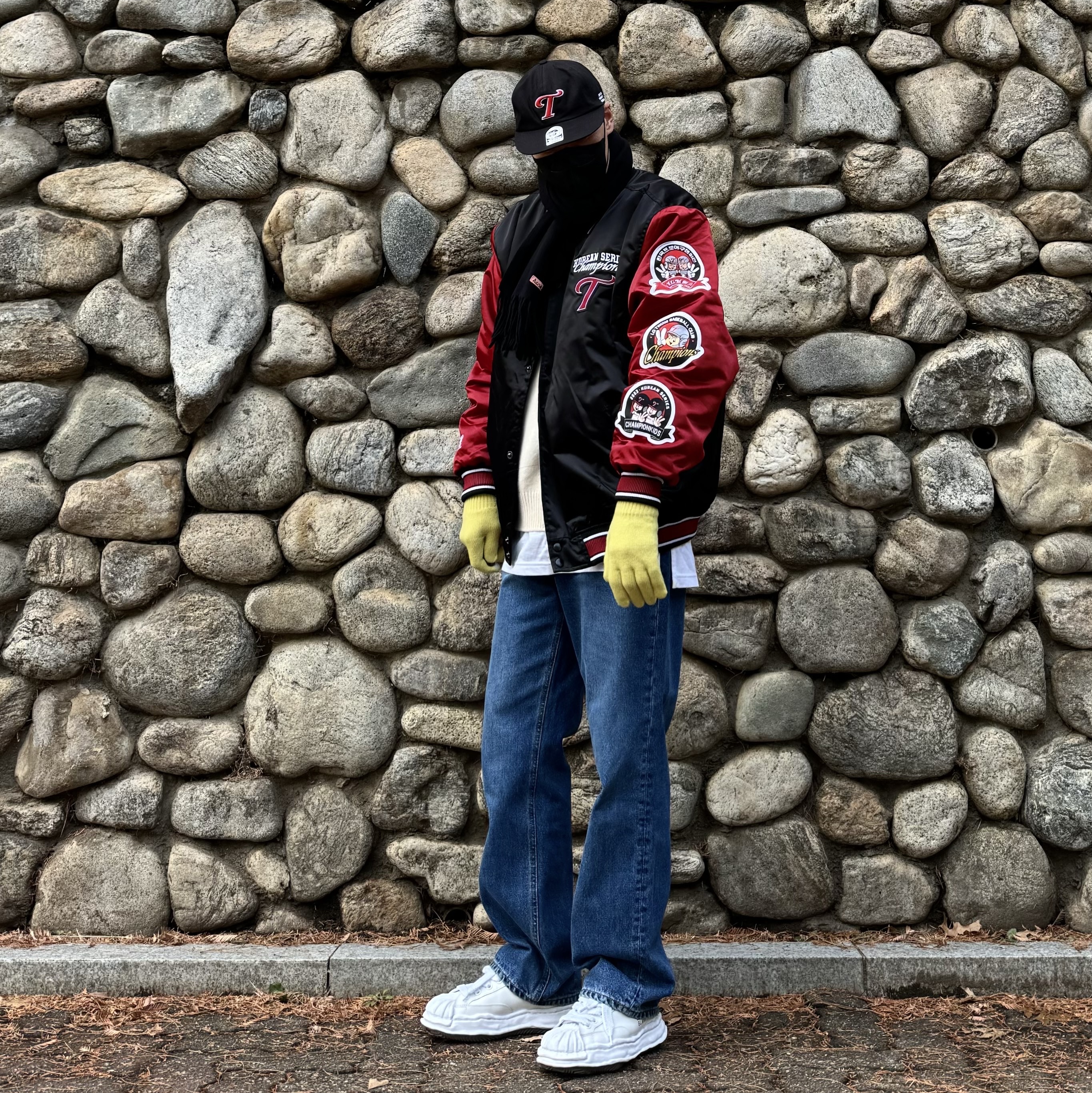 BDNS x LG TWINS 2023 Champions Jumper Red, BDNS x LG TWINS Champions Logo Cap Black 착용 스타일 - 2