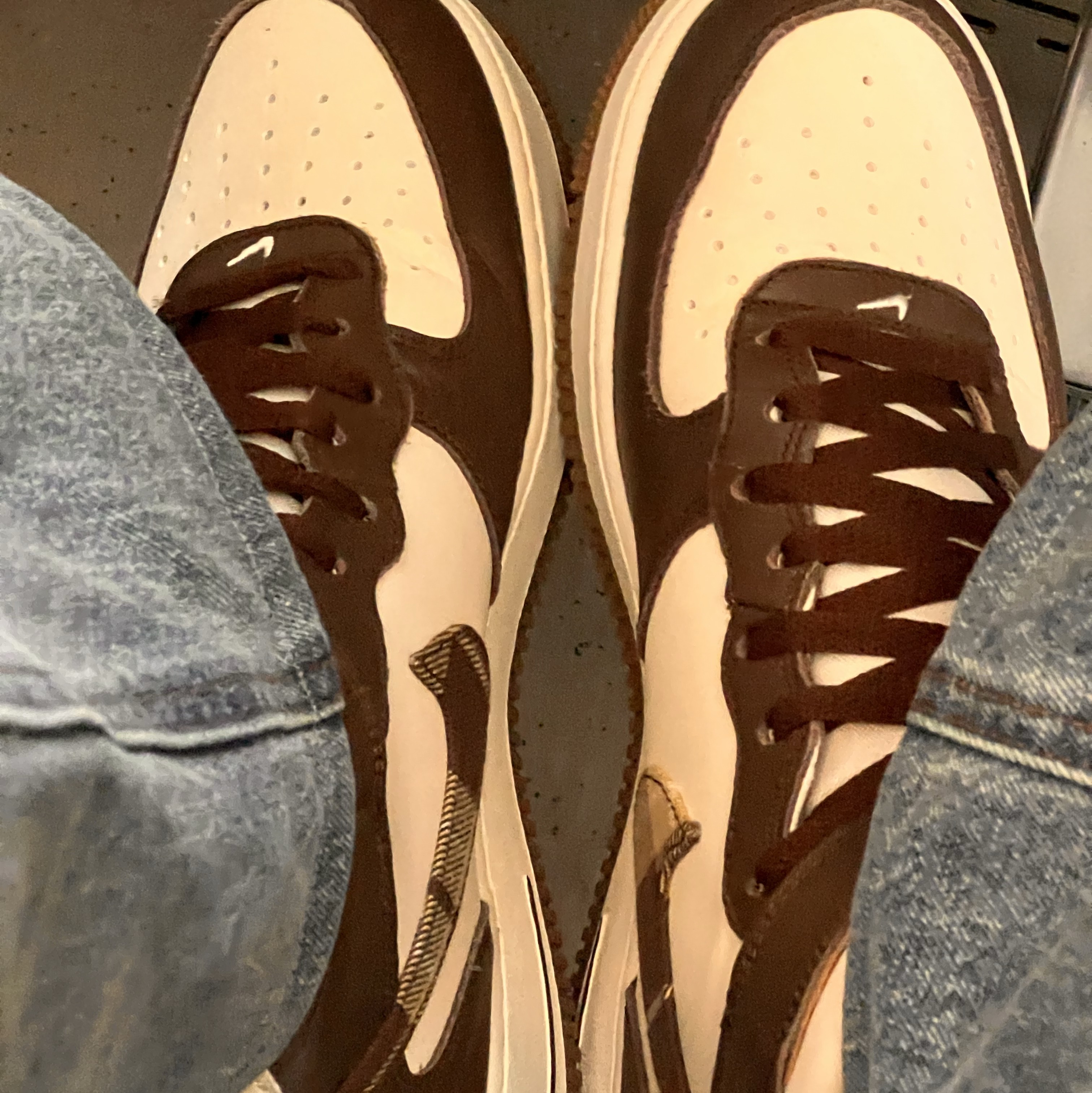 Nike Air Force 1 Mid '07 LX Cacao Wow and Pale Ivory 착용 스타일