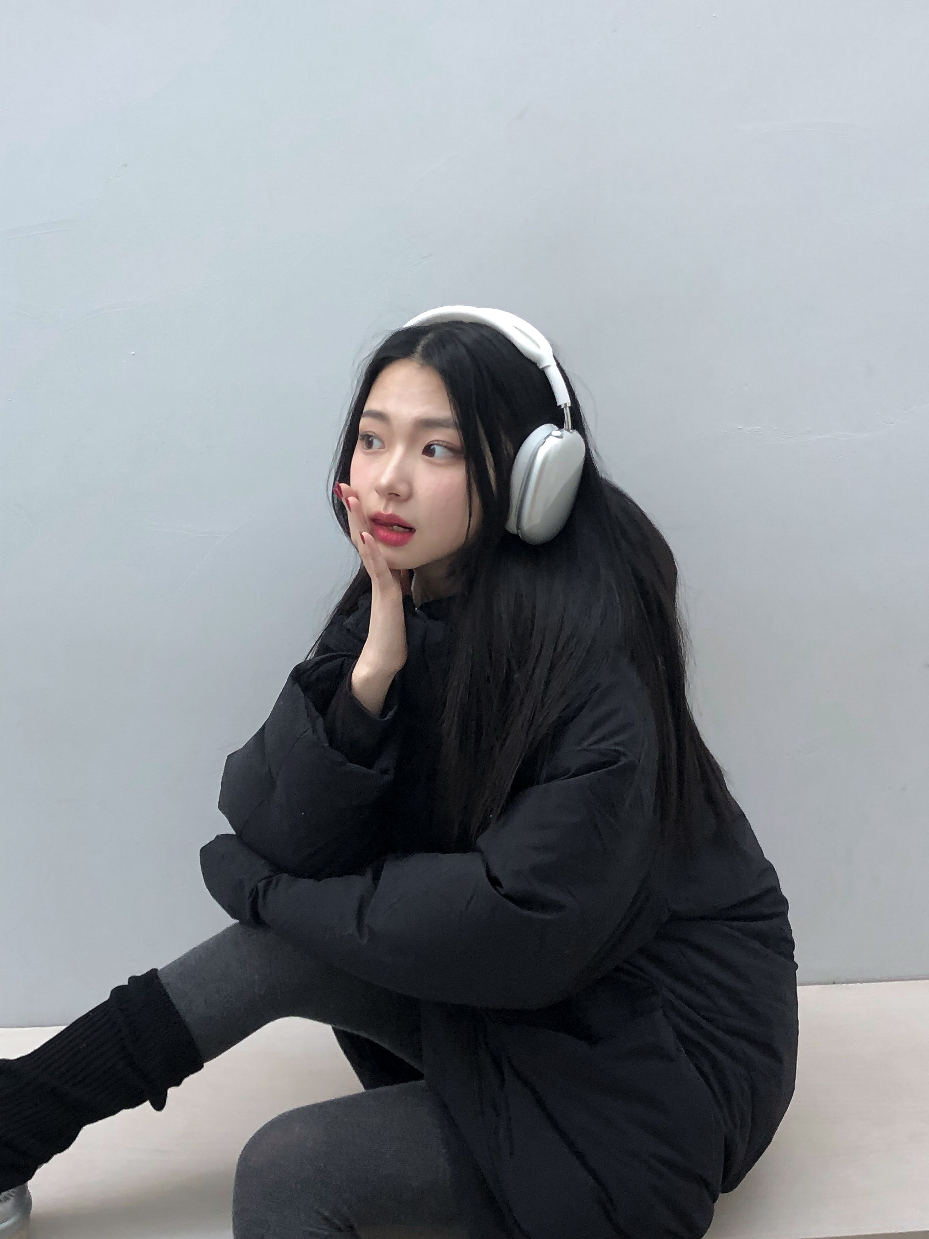 Apple AirPods Max Lightning Silver (Korean Ver.) 착용 스타일 - 2