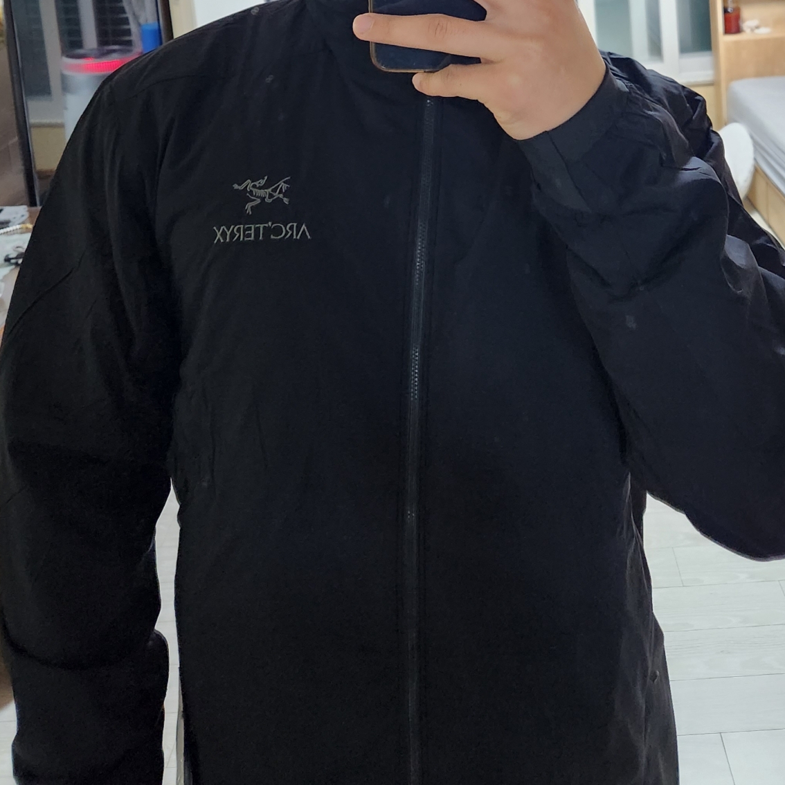 Arc'teryx Atom LT Hoody Black 착용 스타일