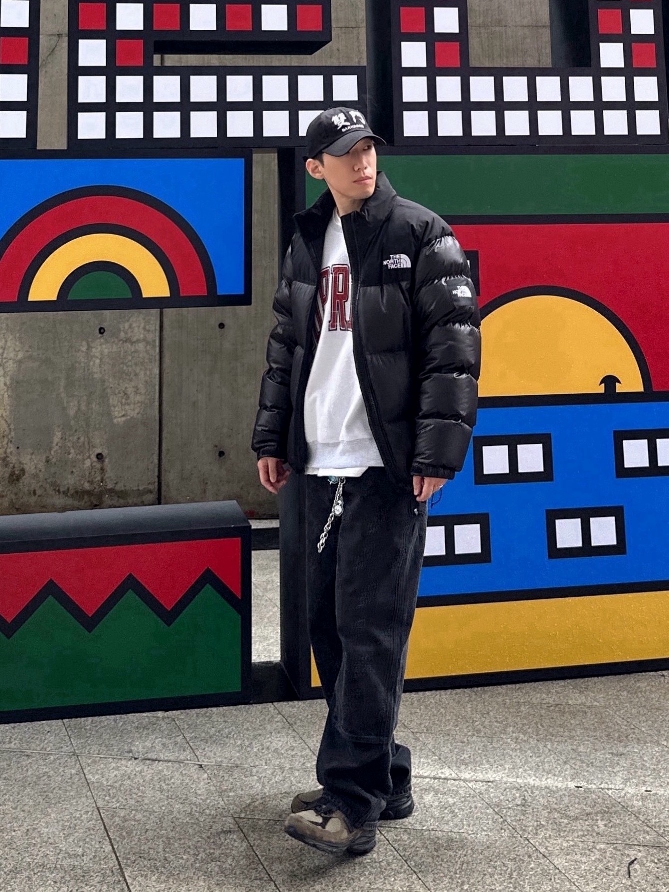 Supreme Inside Out Crewneck Ash Grey - 23FW 착용 스타일