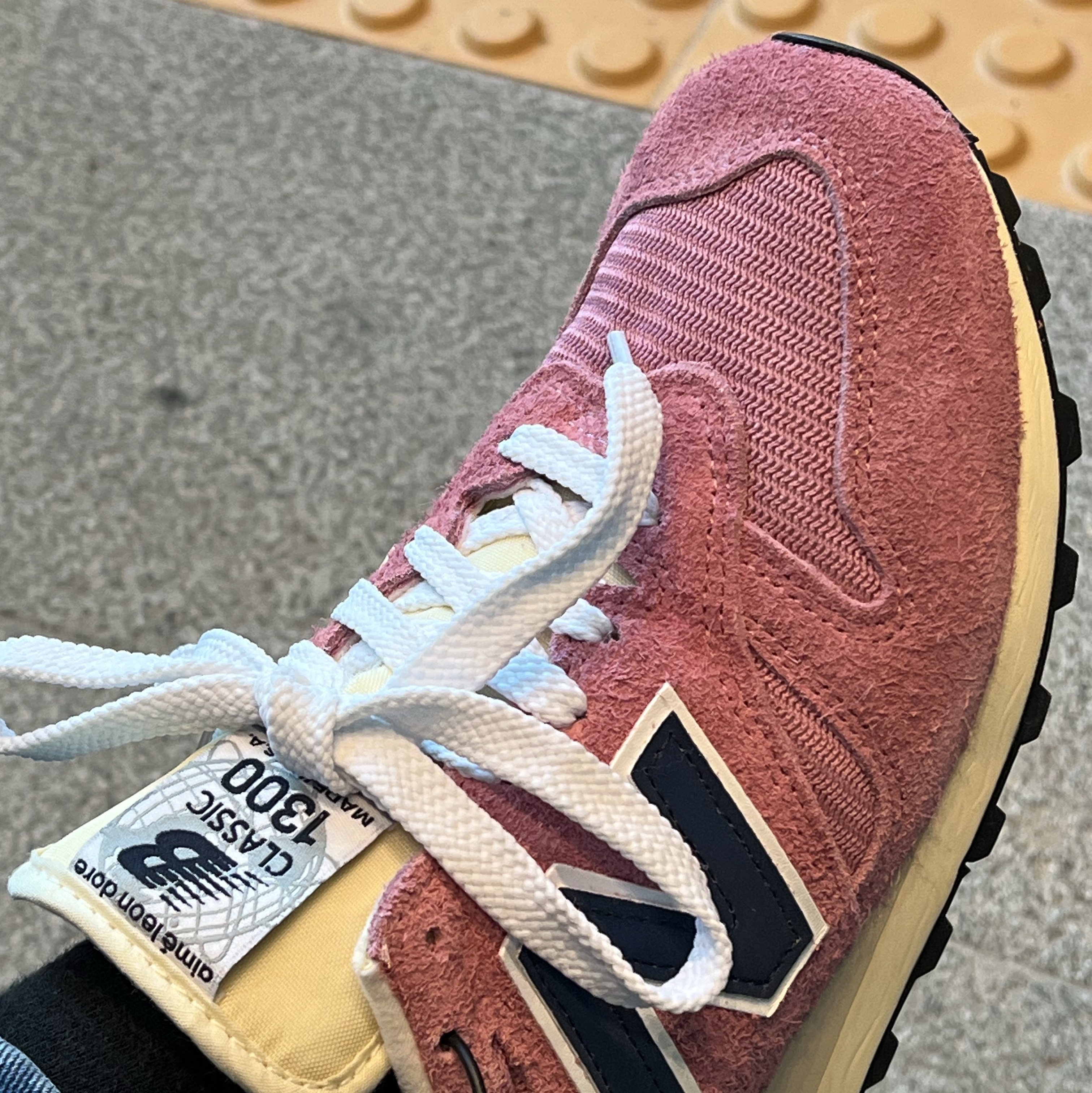 New Balance x Aime Leon Dore 1300 Dusty Pink 착용 스타일 - 4