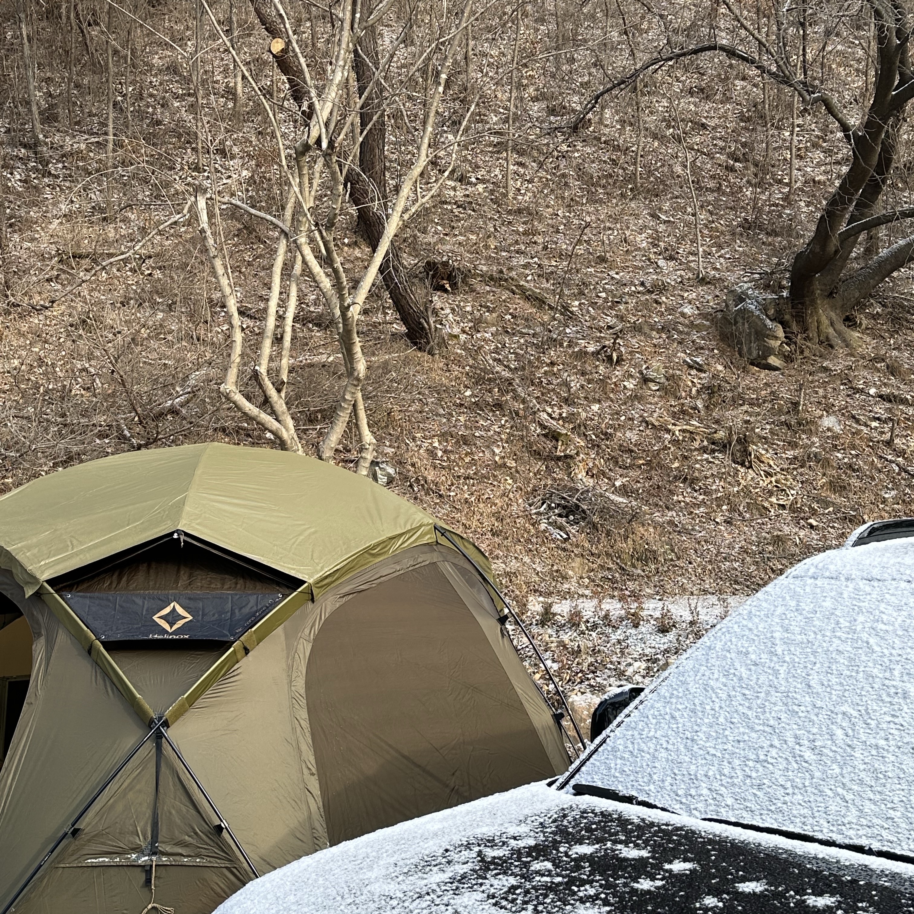 Helinox Tactical Nona Dome 4.0 Coyote Tan 착용 스타일