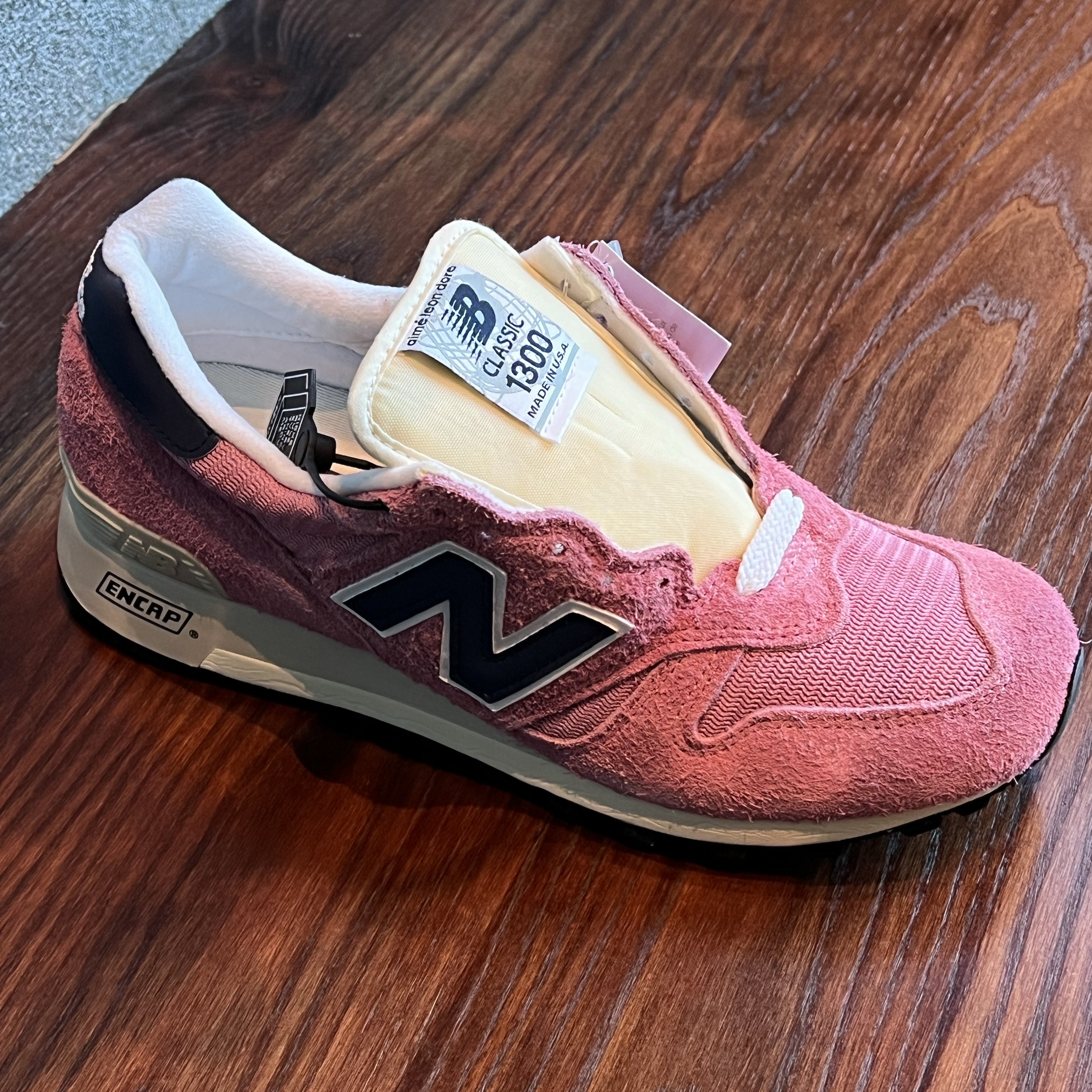 New Balance x Aime Leon Dore 1300 Dusty Pink 착용 스타일 - 3