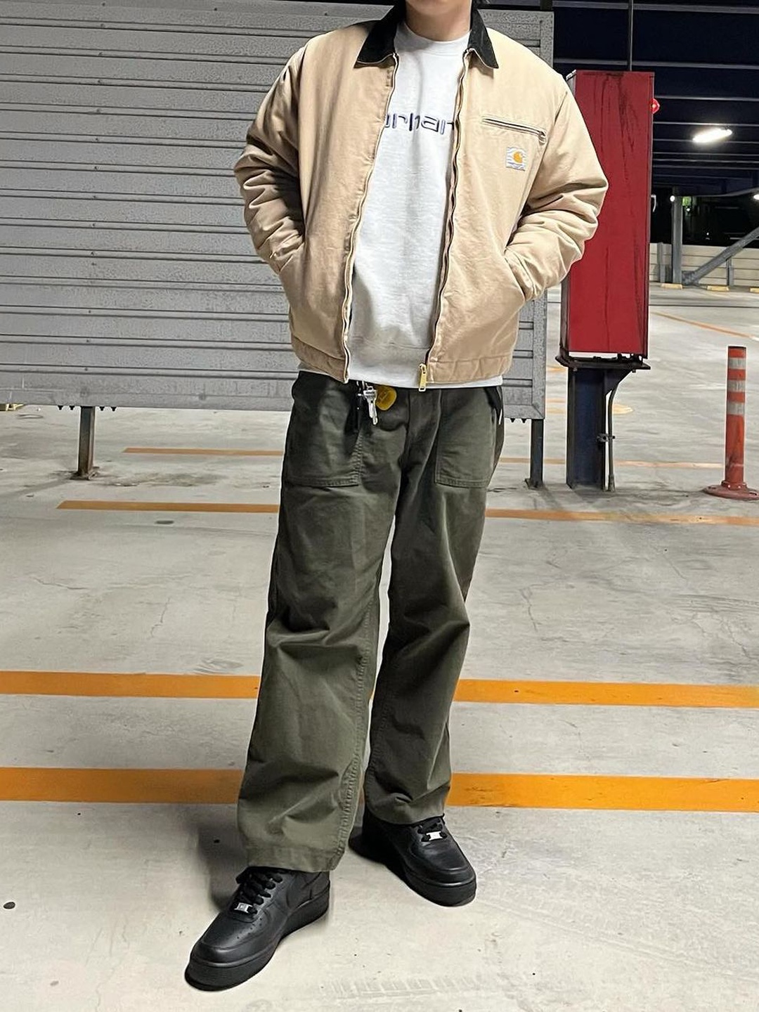 (W) Carhartt WIP Smoke Green Pierce Pants Smoke Green, Carhartt WIP Dearborn Canvas Faded Double Knee Pants Dusty Hamilton Brown 착용 스타일 - 2