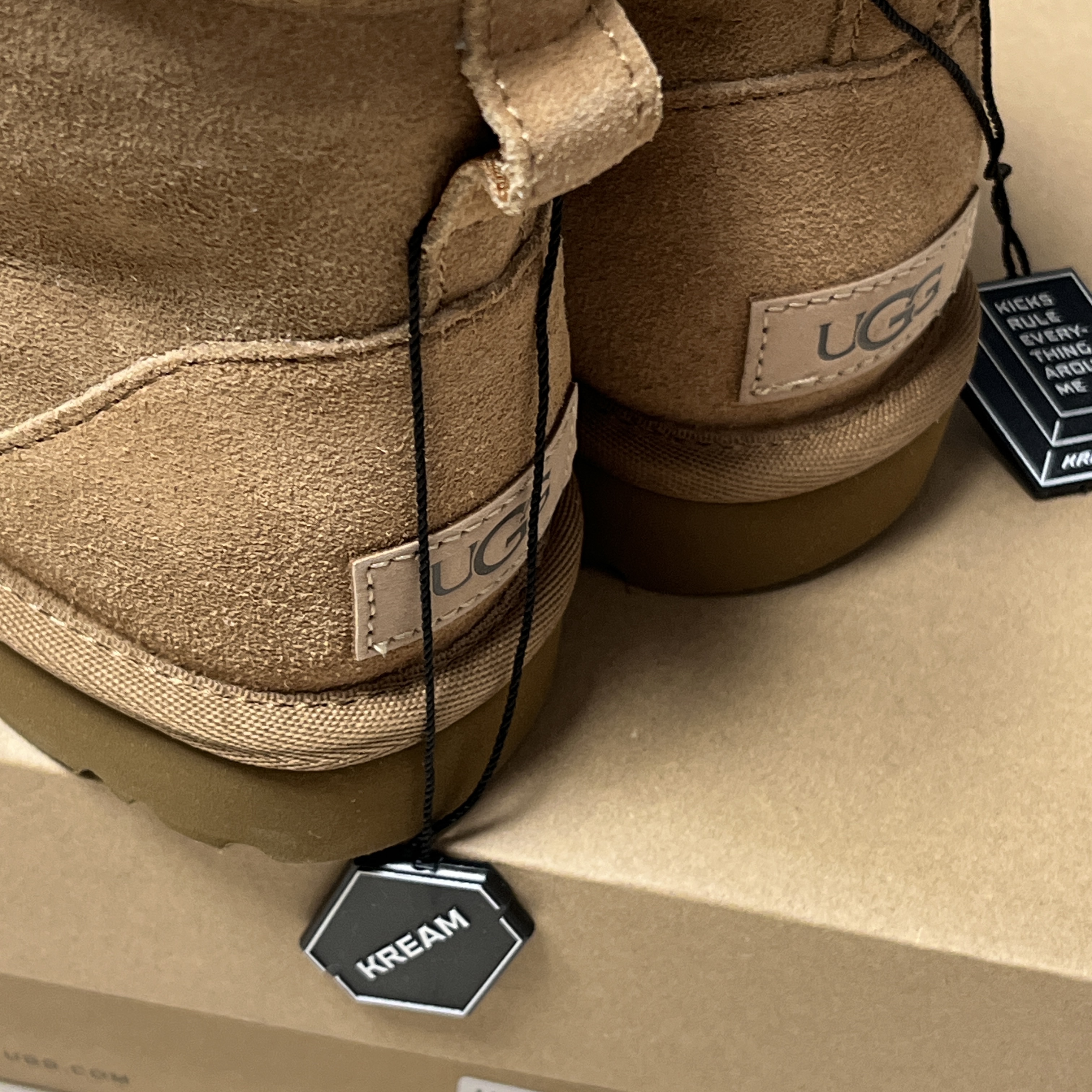 (W) UGG Classic Mini II Boots Chestnut 착용 스타일