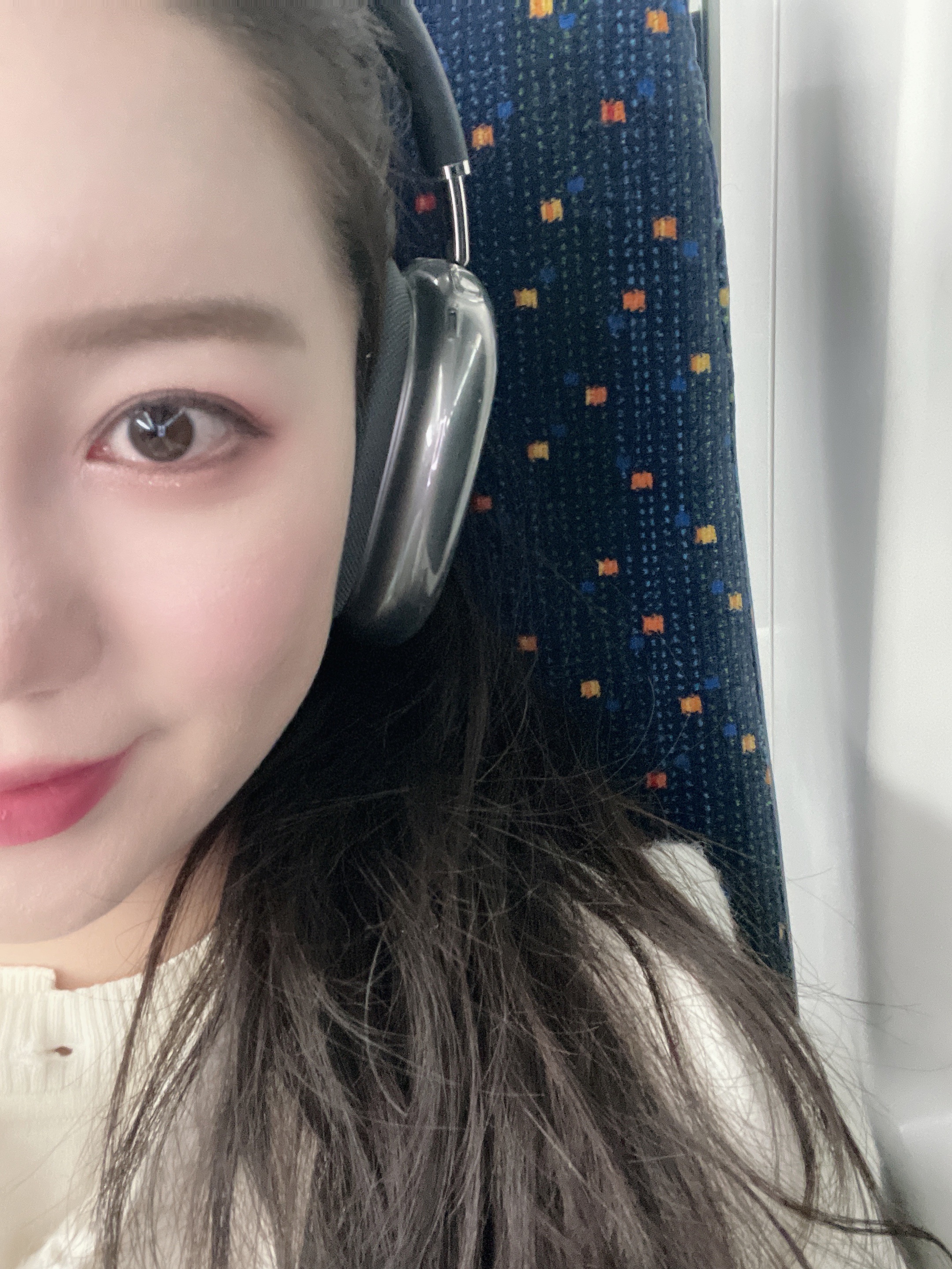 Apple AirPods Max Lightning Space Gray (Korean Ver.) 착용 스타일 - 3