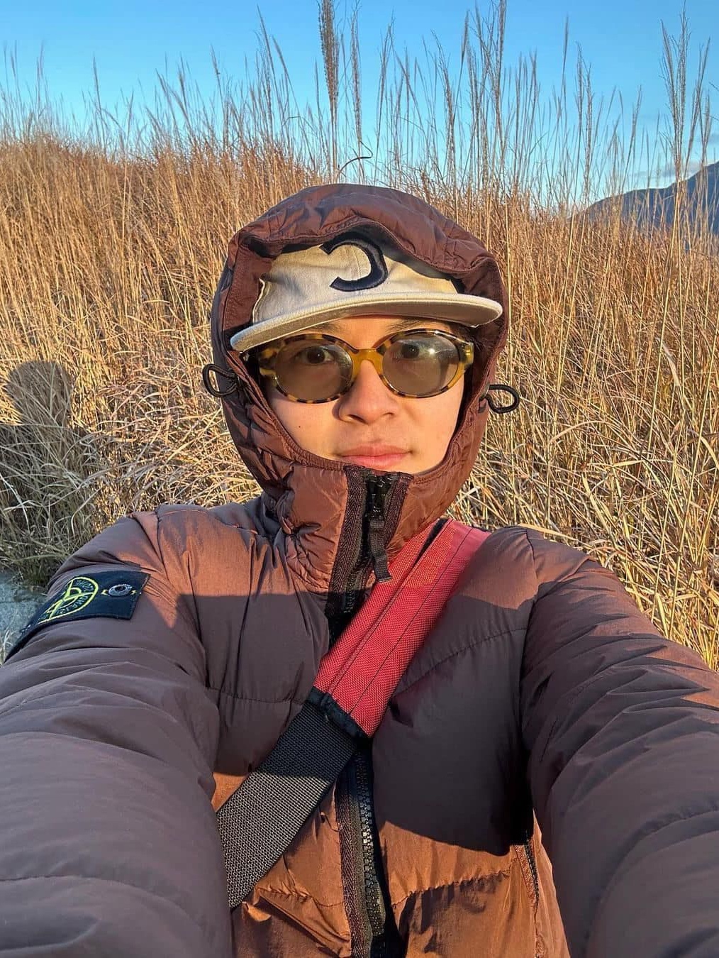 Supreme x Stone Island Painted Camo Crinkle Down Jacket Black - 20FW, Stone Island 40623 Garment Dyed Crinkle Reps Recycled Nylon Down Jacket Plaster - 23FW 착용 스타일 - 4