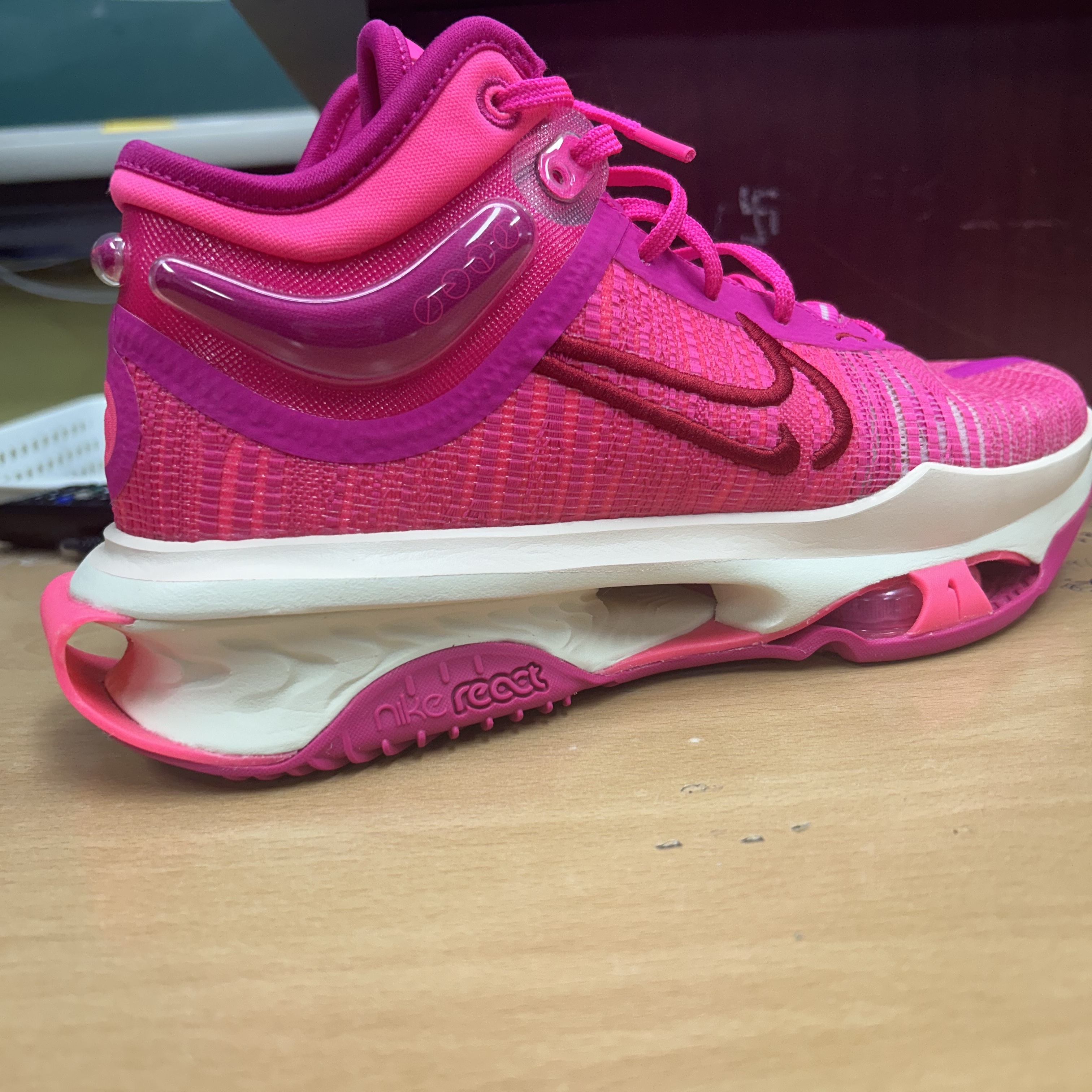 Nike Air Zoom GT Jump 2 EP Hyper Pink 착용 스타일 - 2