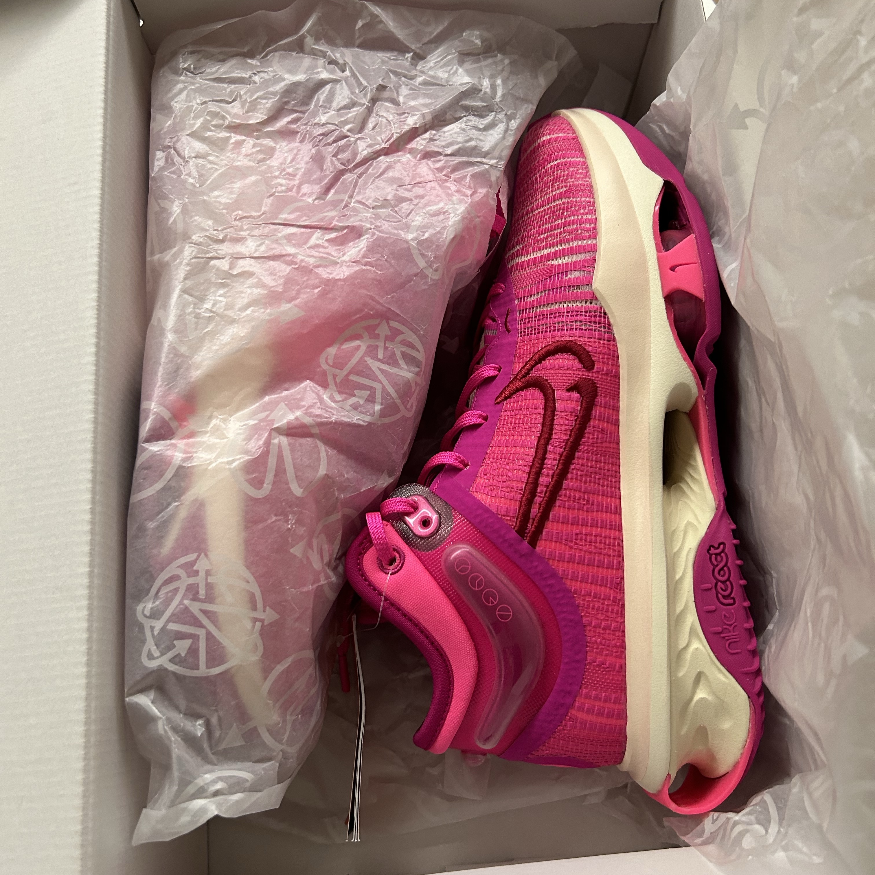 Nike Air Zoom GT Jump 2 EP Hyper Pink 착용 스타일 - 1