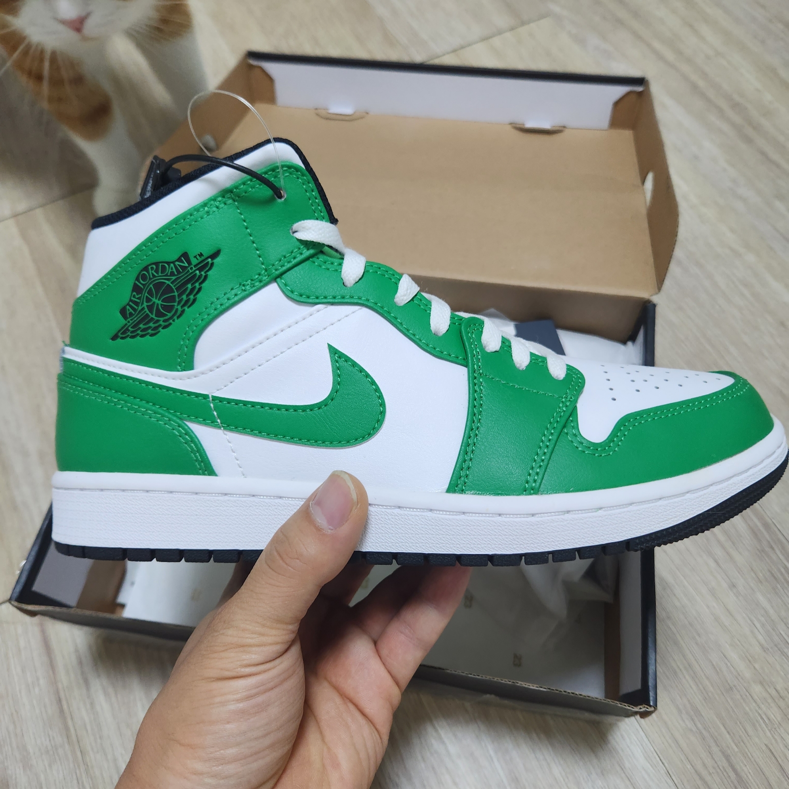 Jordan 1 Mid Lucky Green 착용 스타일