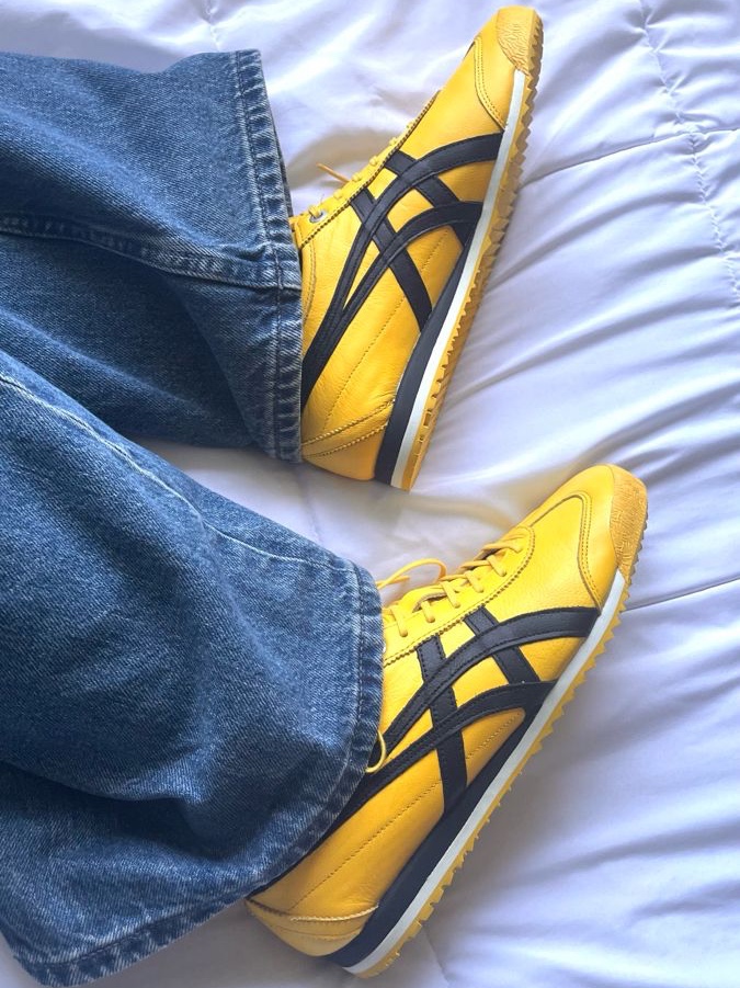 Onitsuka Tiger Mexico 66 Yellow Black 착용 스타일