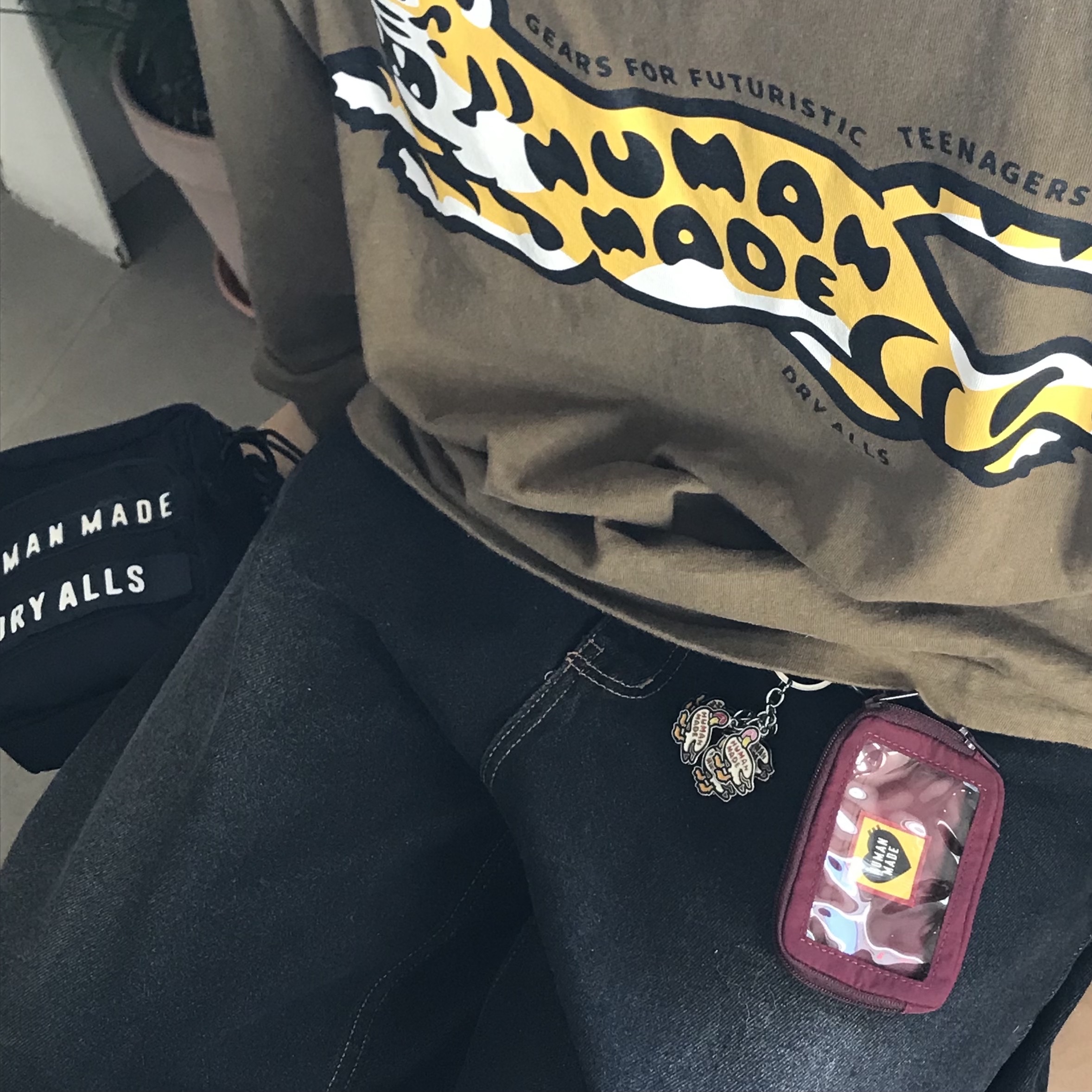 Human Made Military Pouch #2 Navy, Human Made Military Card Case Red 착용 스타일