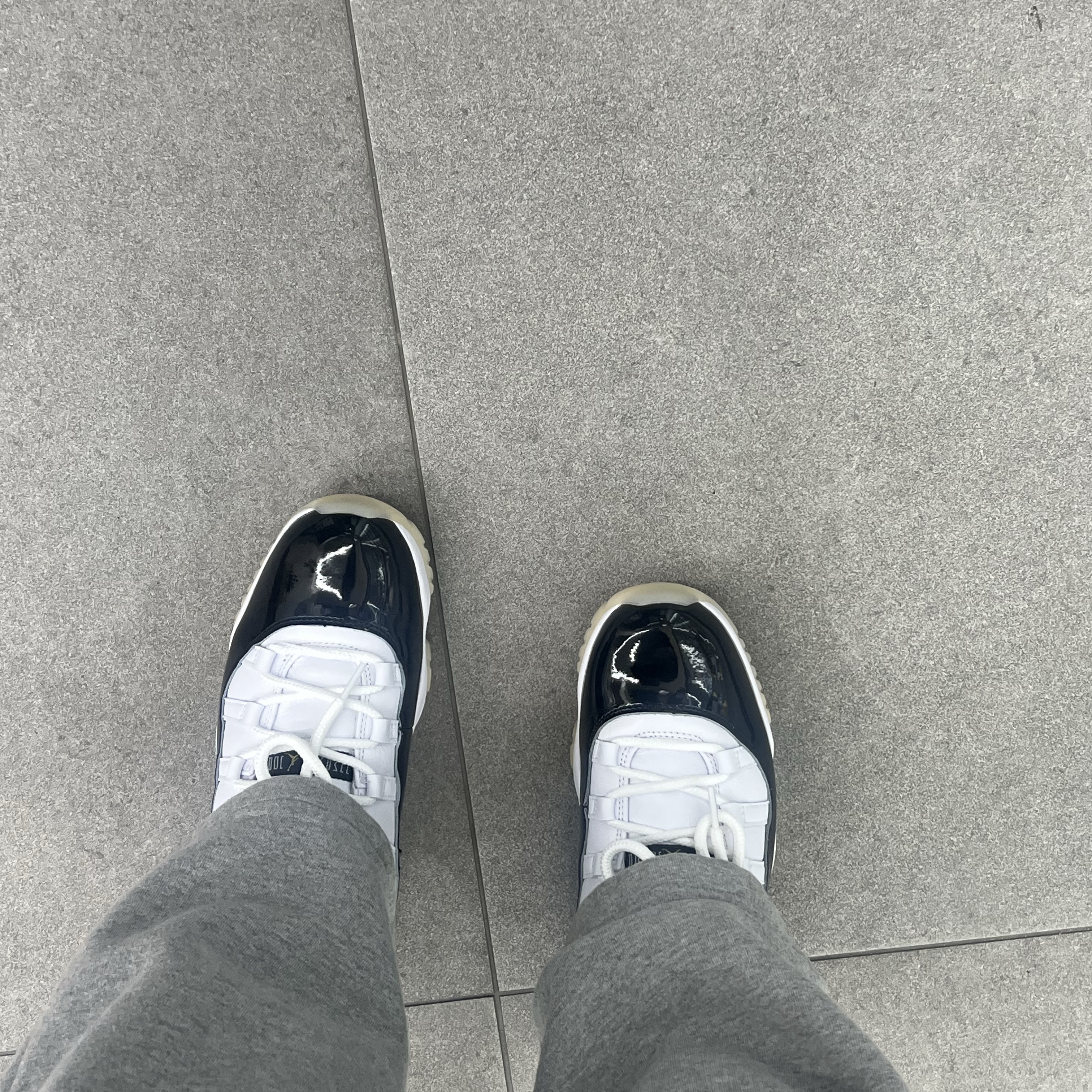 Jordan 11 Retro Gratitude 착용 스타일