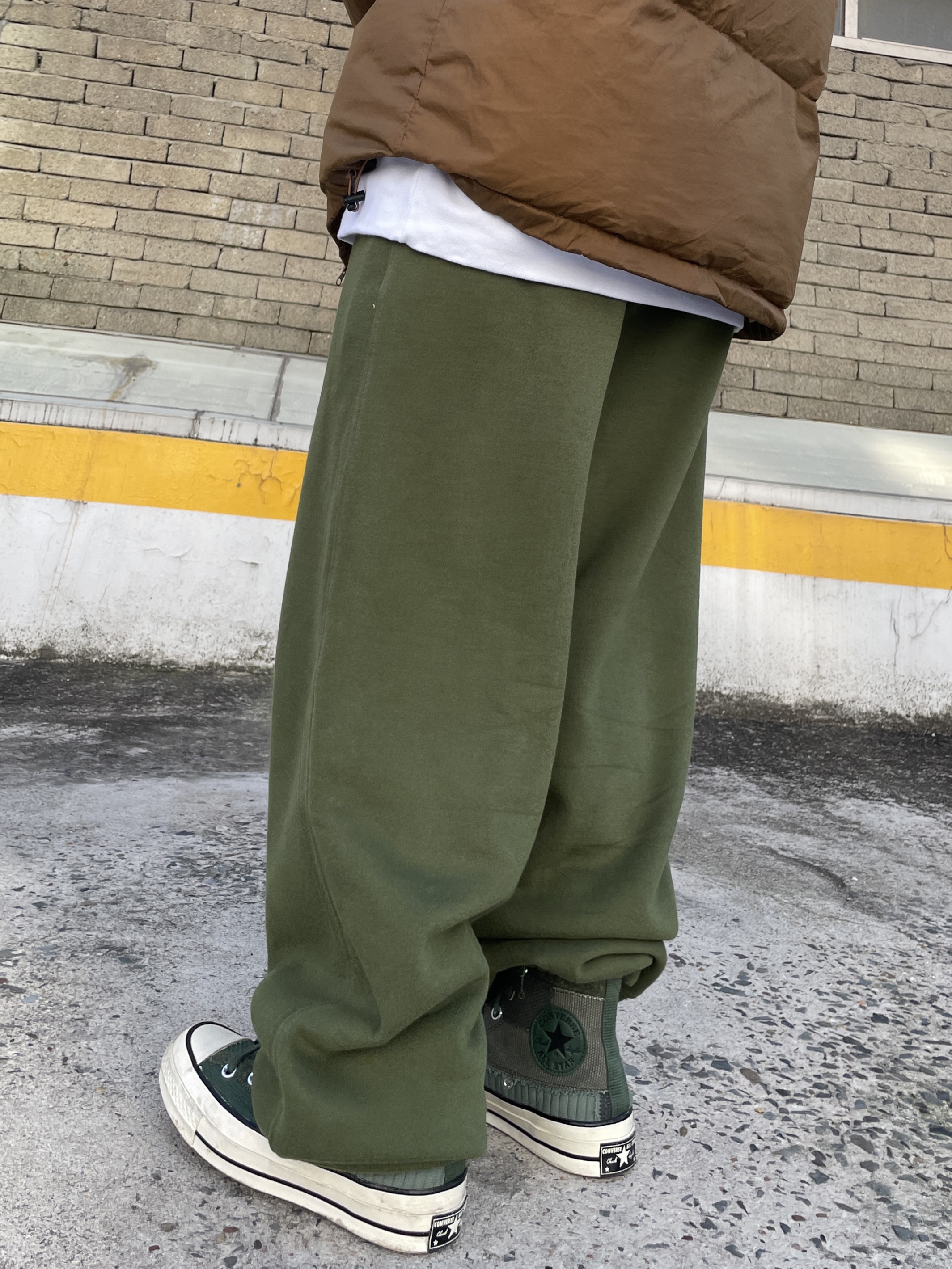 Converse Mono Patchwork Chuck 70 High Forest Egret 착용 스타일 - 5