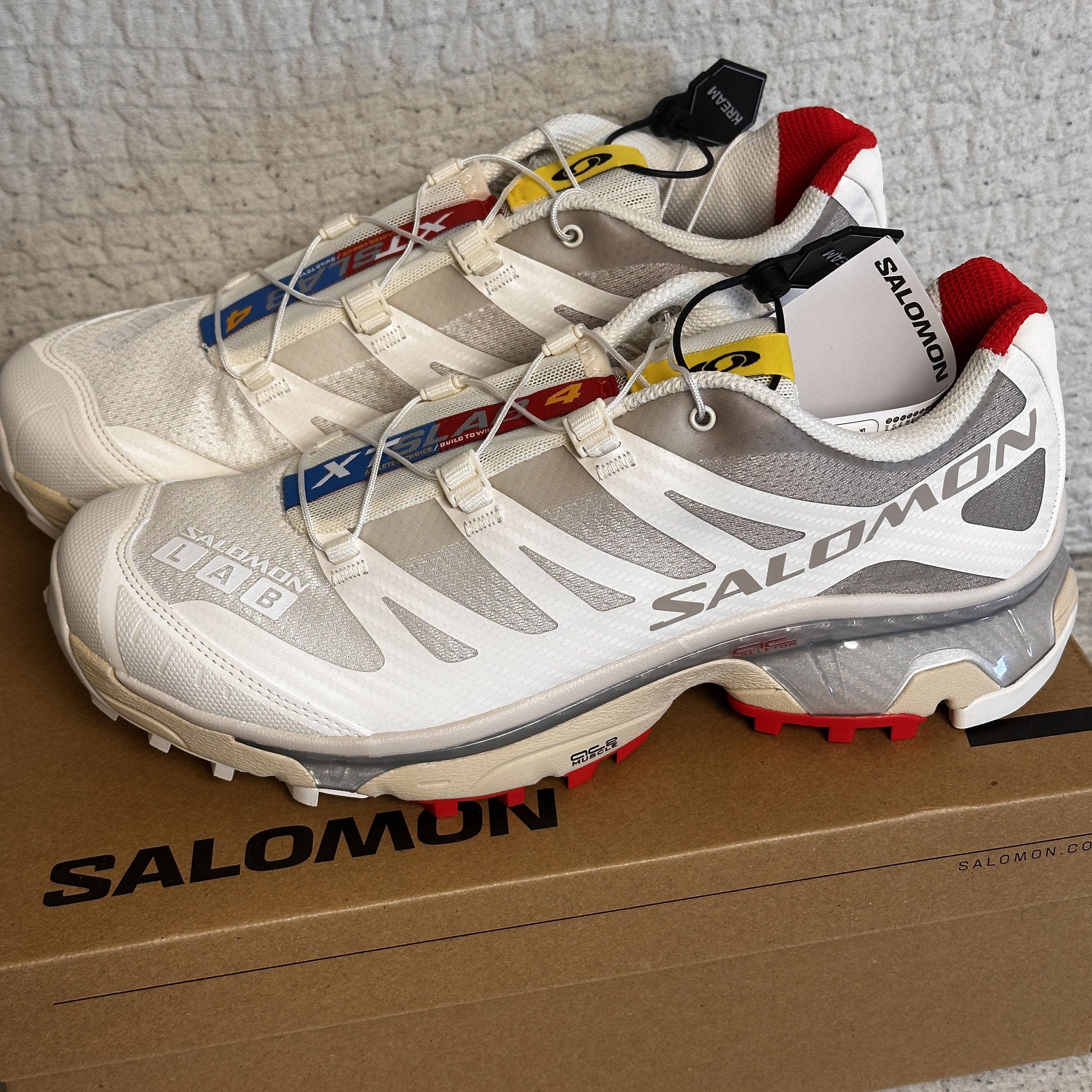 Salomon XT-4 Vanilla Ice 착용 스타일 - 1