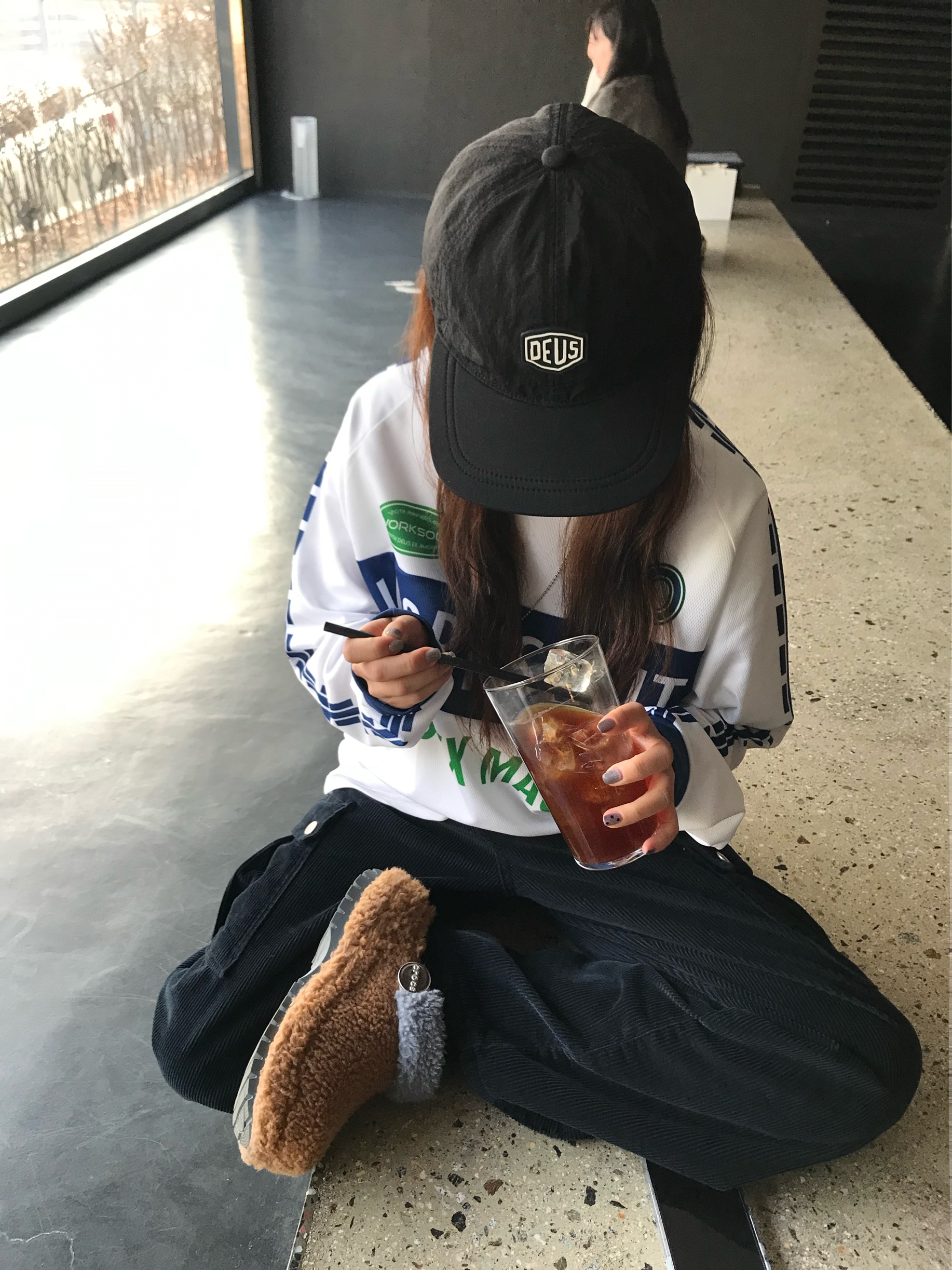 Deus Ex Machina Stowaway Cap Clover Green, Crocs x Lil Nas X Mega Crush Clog Black Brown 착용 스타일