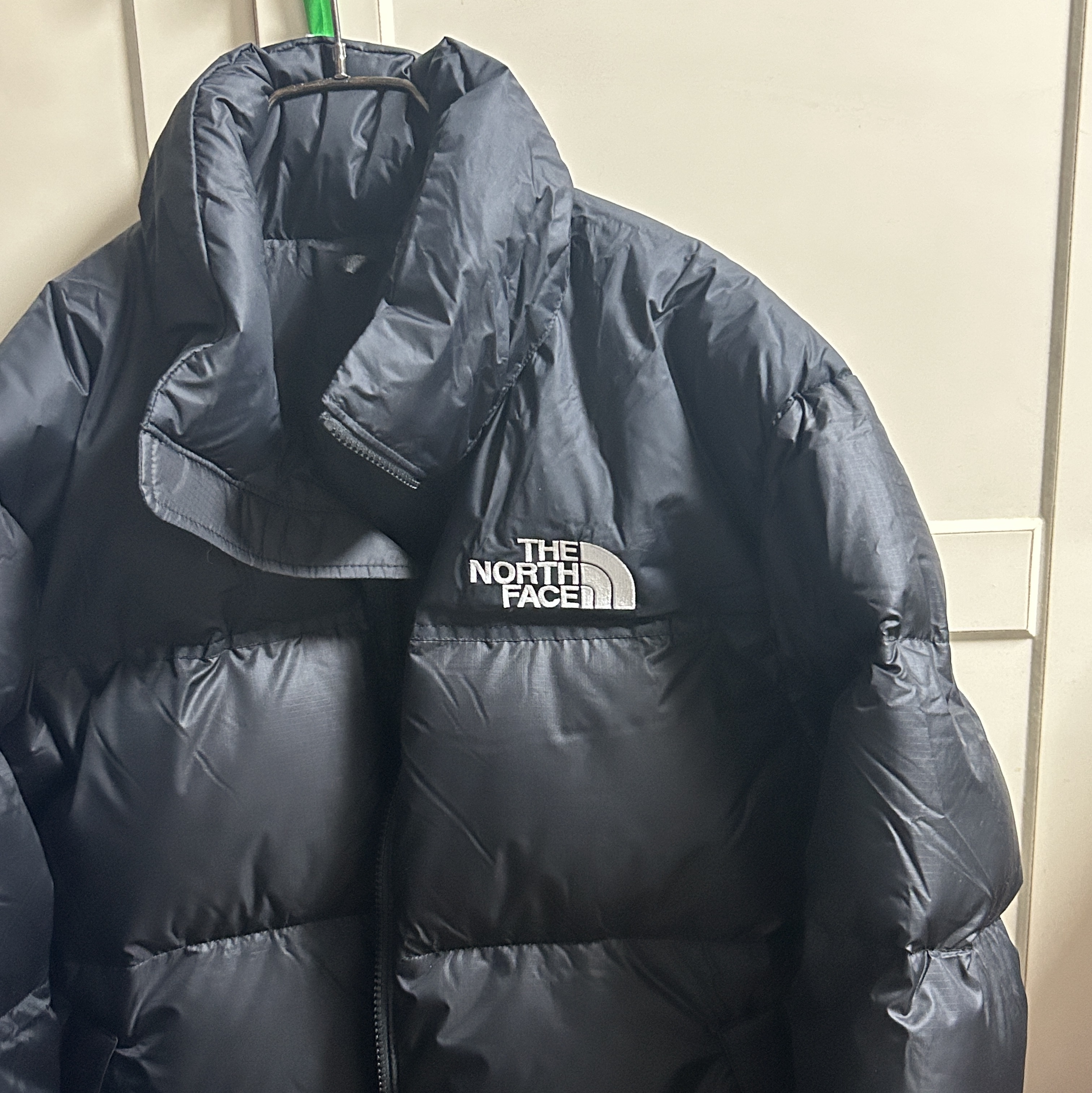 The North Face 1996 Retro Nuptse Jacket Black 착용 스타일