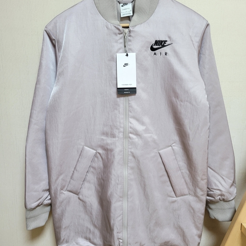 (W) Nike Therma-Fit Synthetic Fill Bomber Jacket Dark Grey - Asia 착용 스타일 - 2