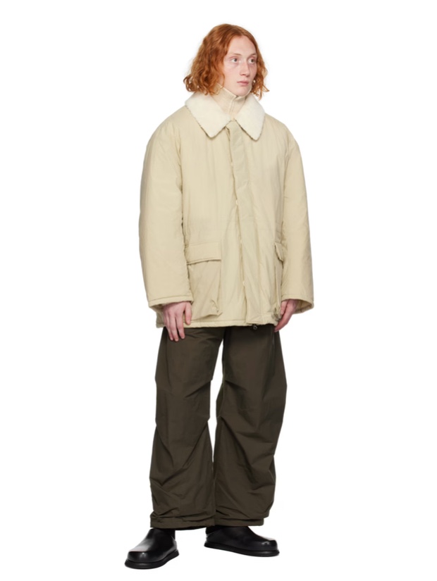 Amomento Padded Safari Jumper Beige 착용 스타일 - 1