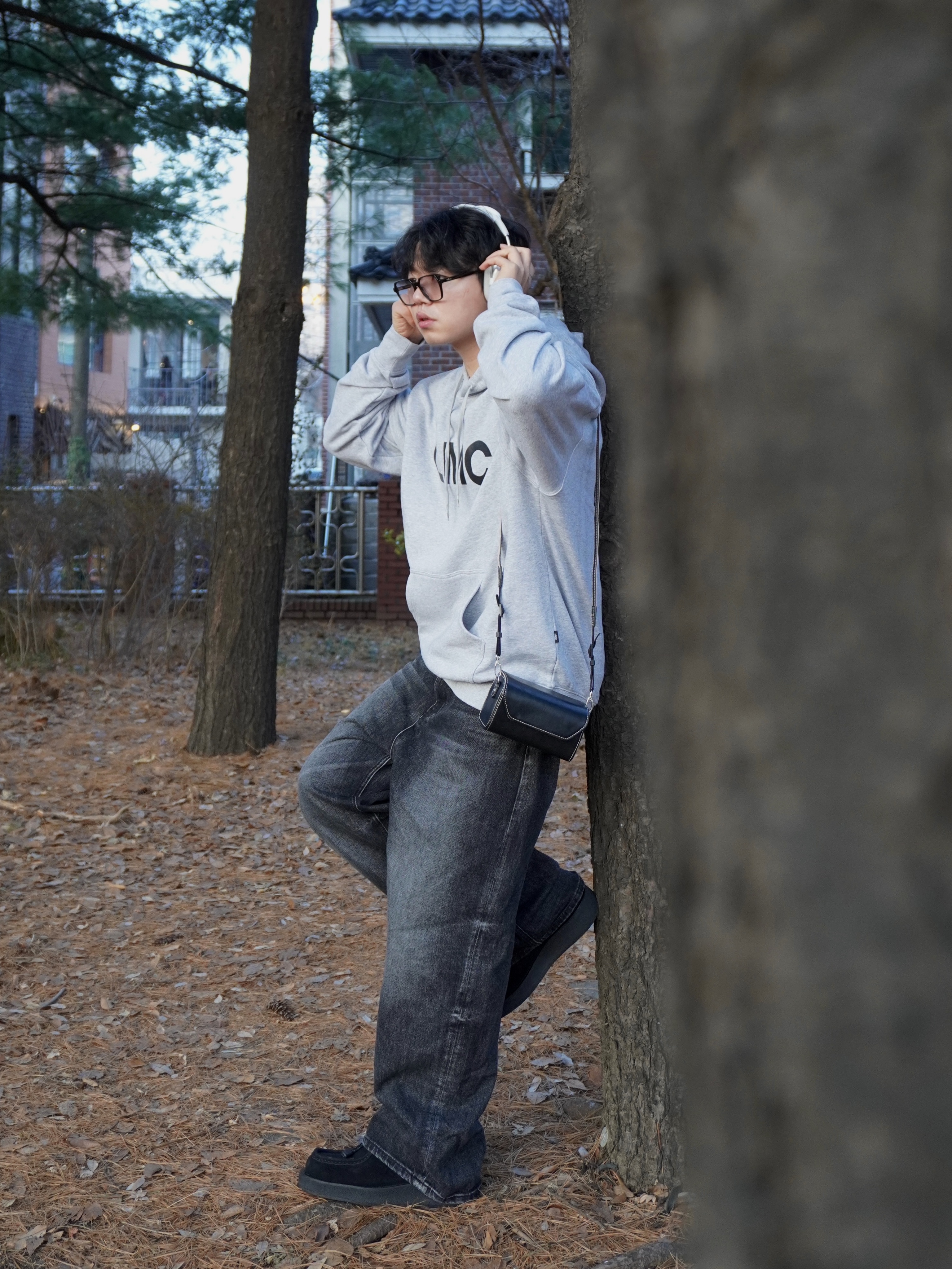 Test Artifact Era Max 003 White, Apple AirPods Max Lightning Silver (Korean Ver.) 착용 스타일 - 6