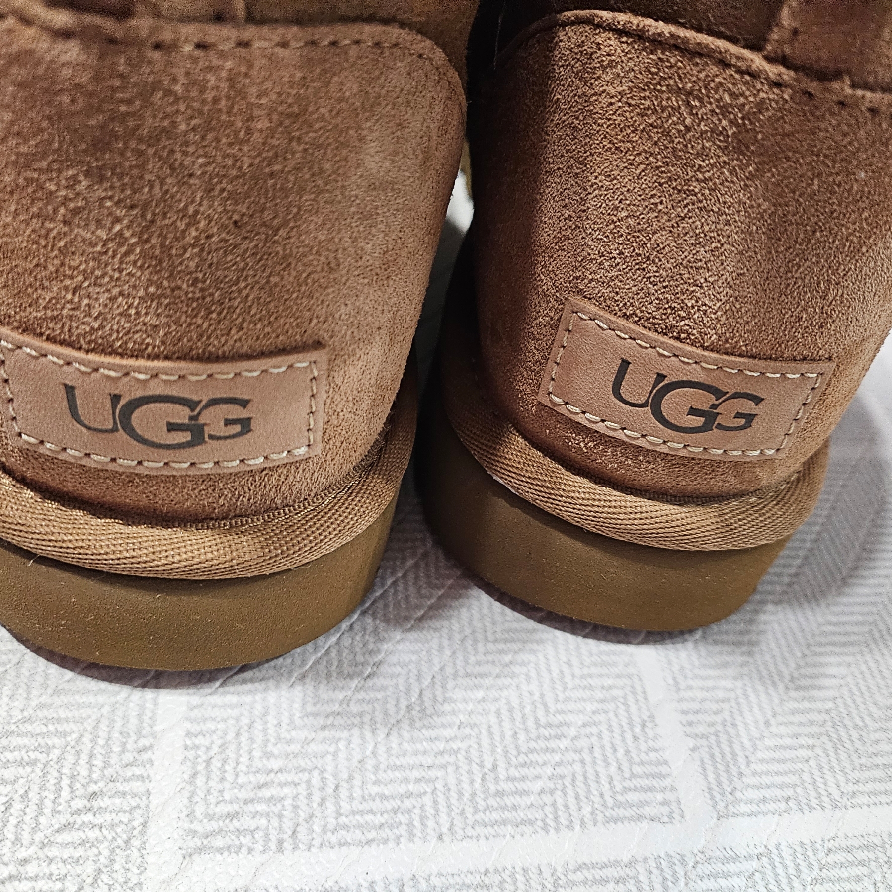 (W) UGG Classic Mini II Boots Chestnut 착용 스타일 - 2