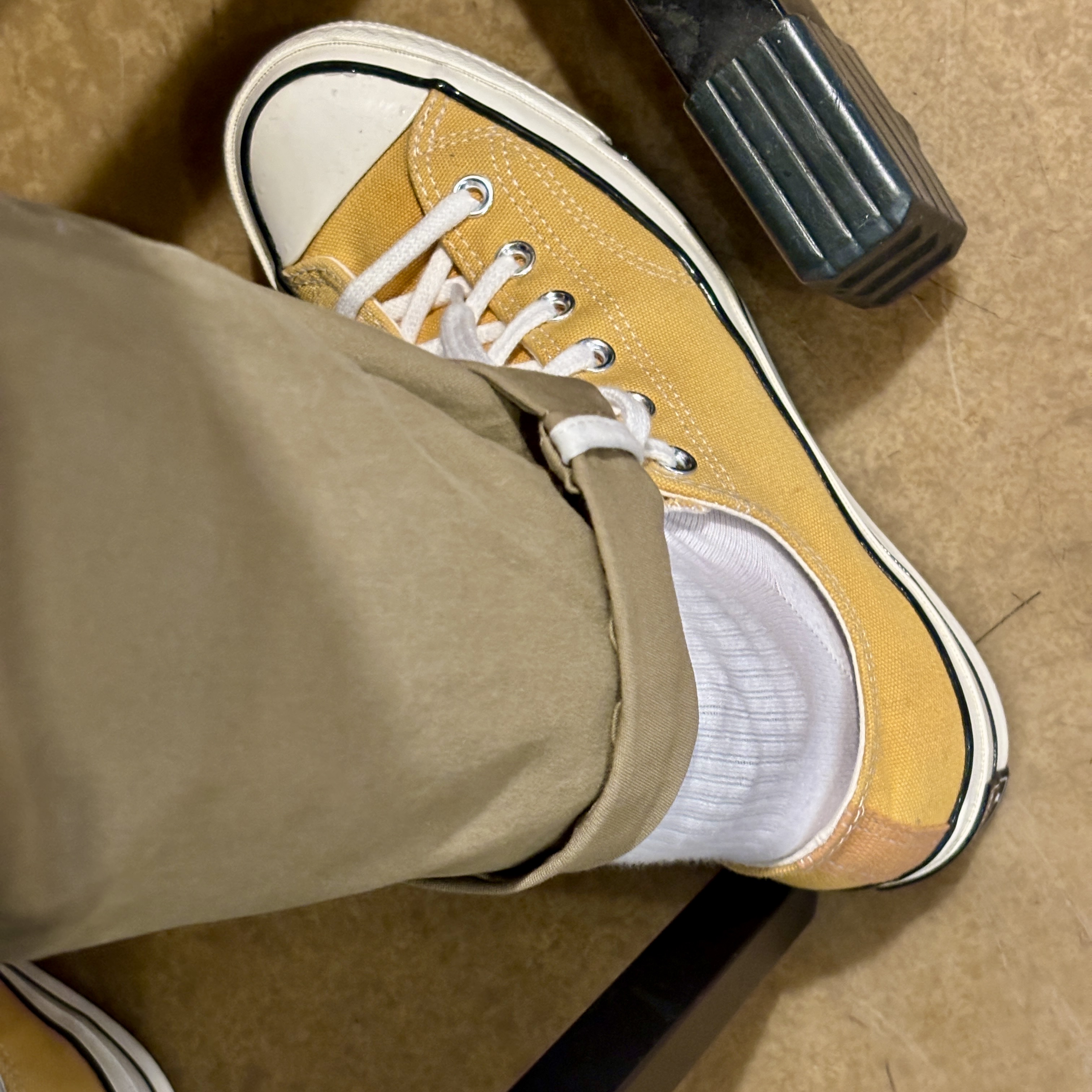 Converse Chuck 70 Ox Vintage Canvas Sunflower 착용 스타일 - 3