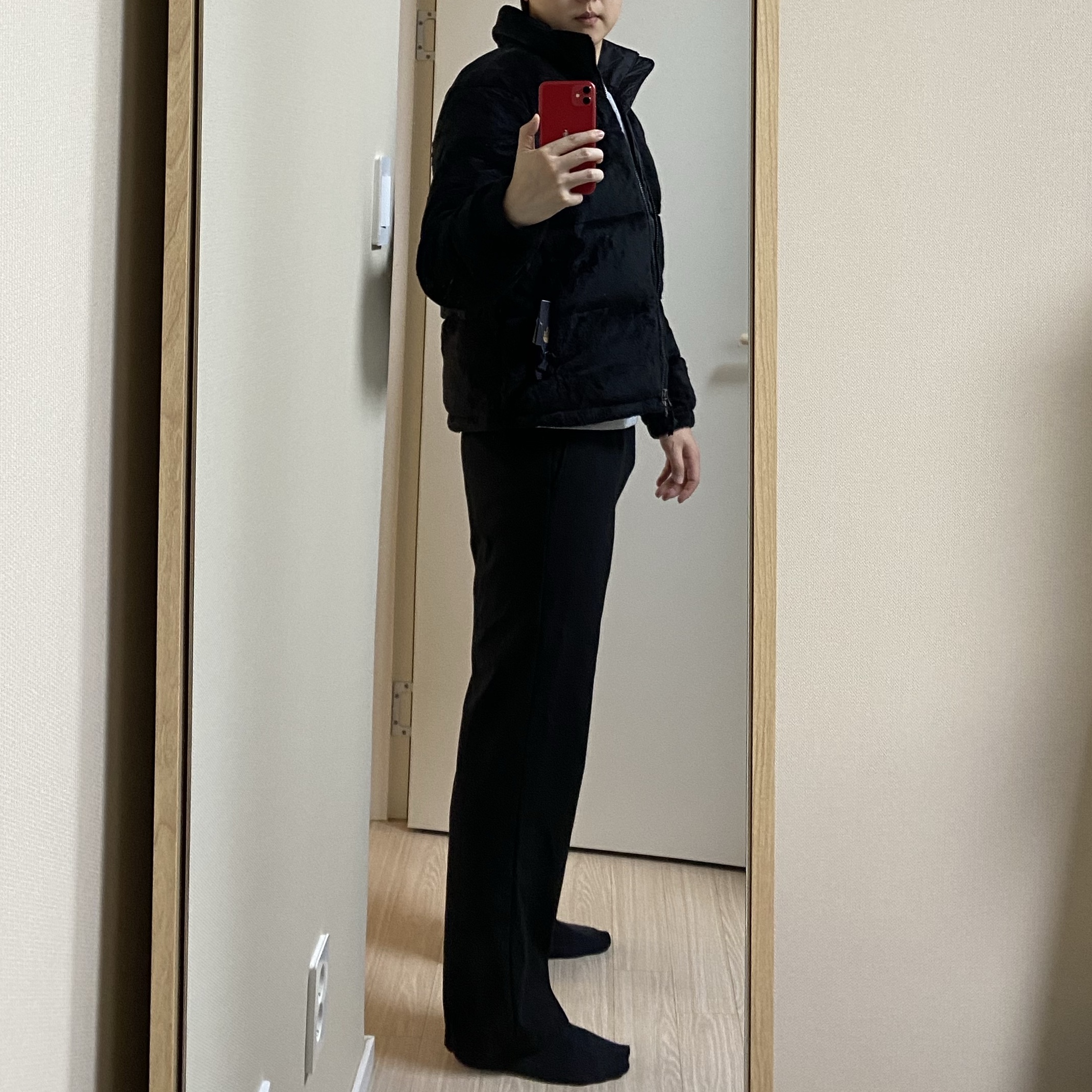 (W) The North Face Versa Velour Nuptse Jacket Black 착용 스타일