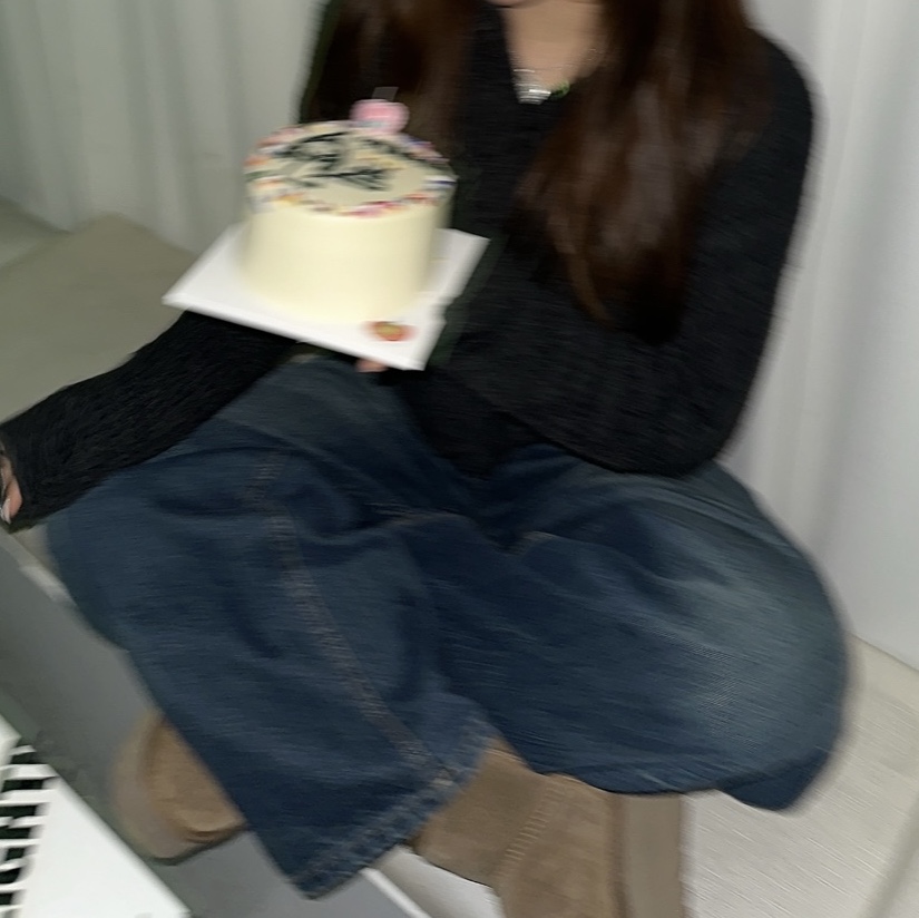 (W) UGG Classic Mini Platform Boots Chestnut, (W) The North Face White Label Novelty Nuptse Down Vest Brown 착용 스타일 - 3