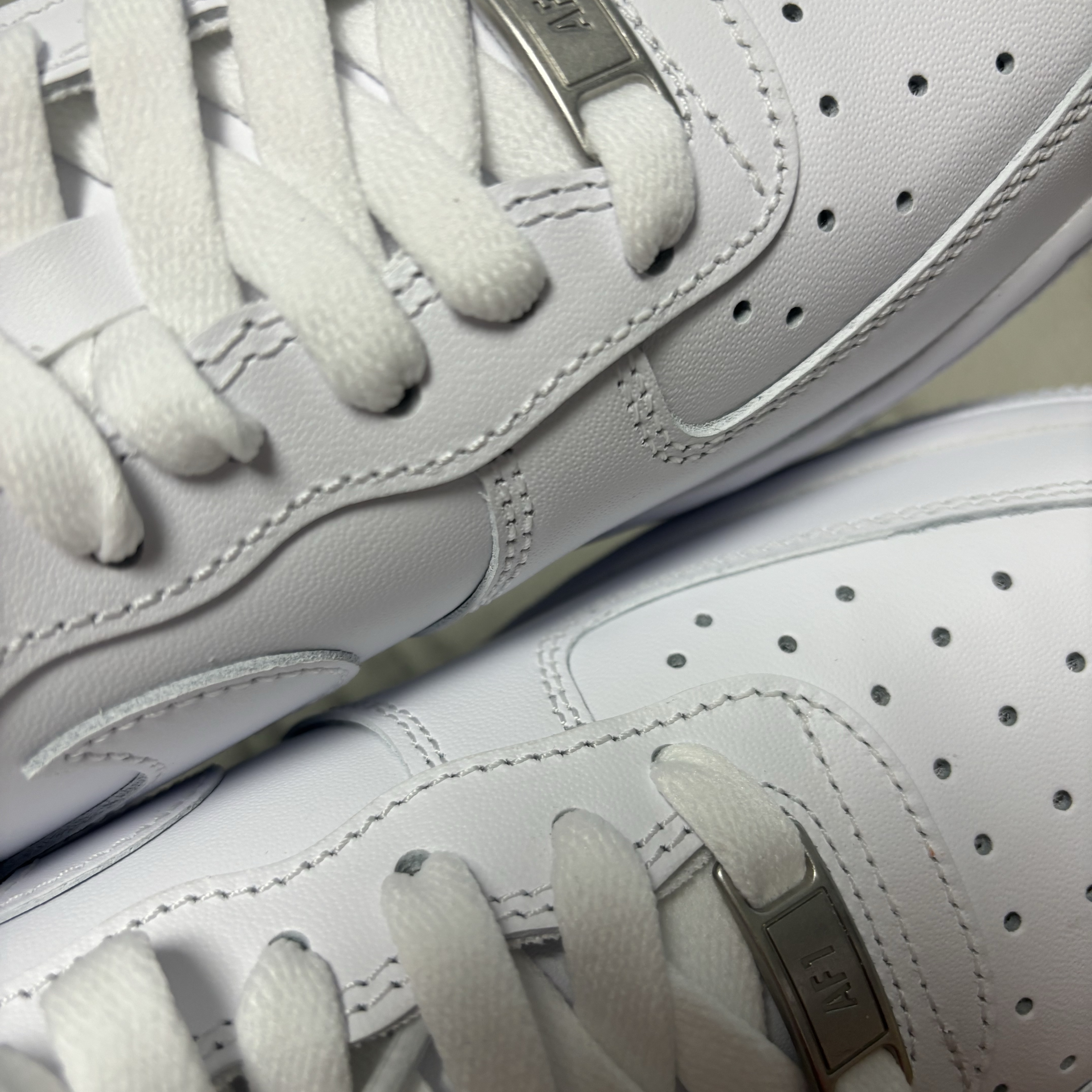 (W) Nike Air Force 1 '07 Low White 착용 스타일