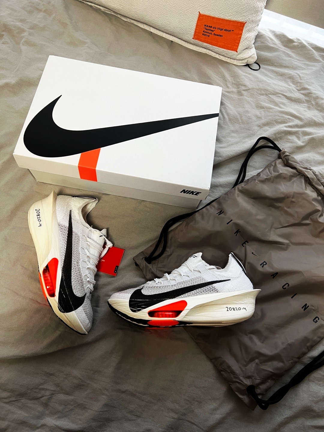 Nike Air Zoom Alphafly Next% 3 Proto White Total Orange 착용 스타일