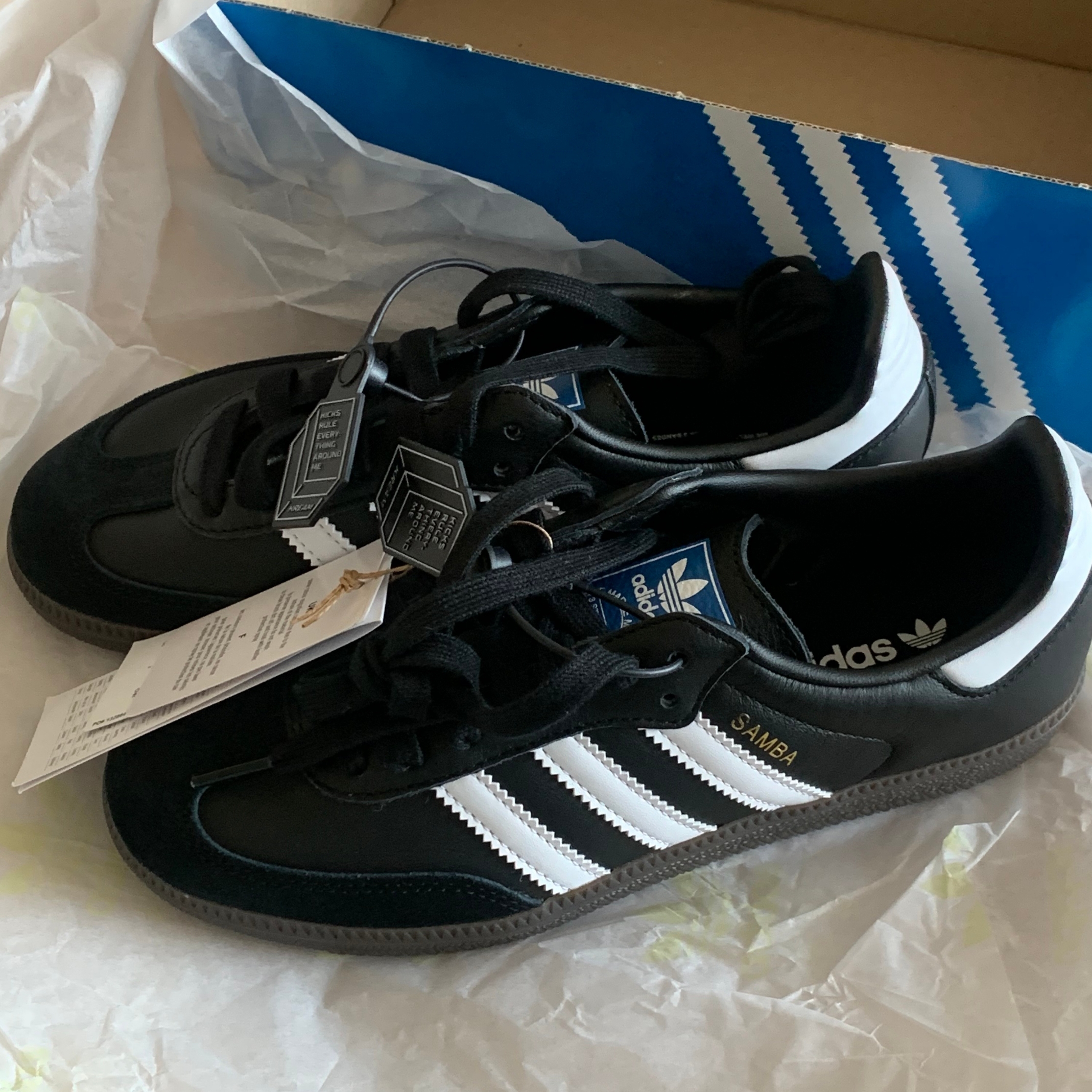 Adidas Samba OG Black White Gum 착용 스타일 - 1