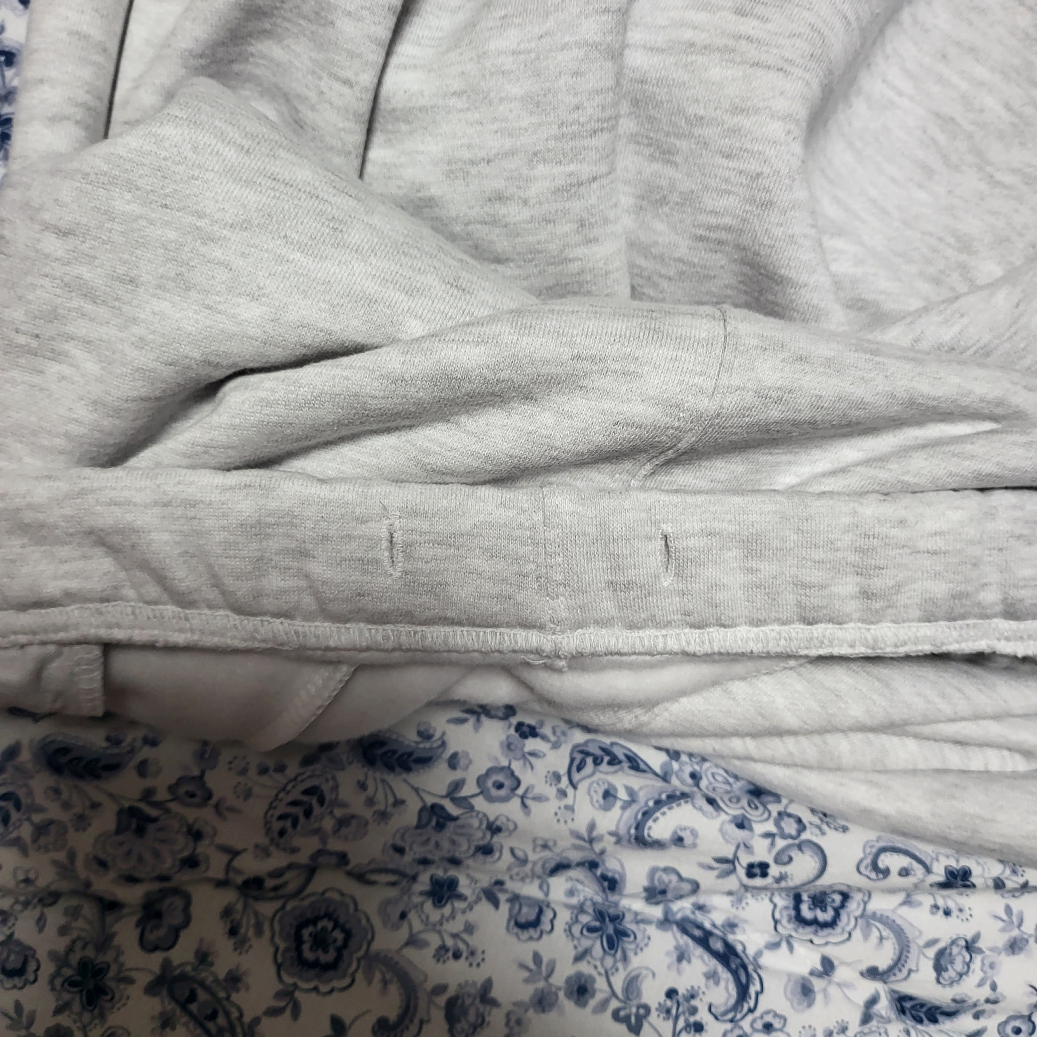 IAB Studio Sweatpants Light Gray 착용 스타일
