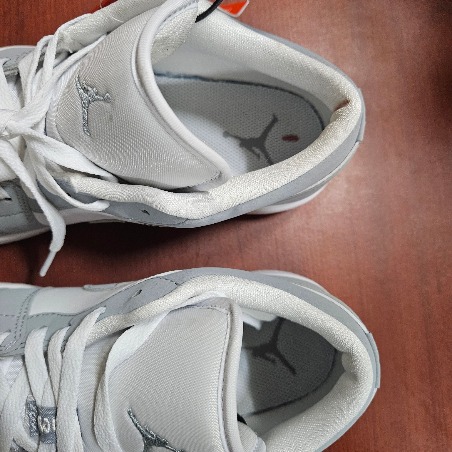 (W) Jordan 1 Low White Wolf Grey 착용 스타일 - 2