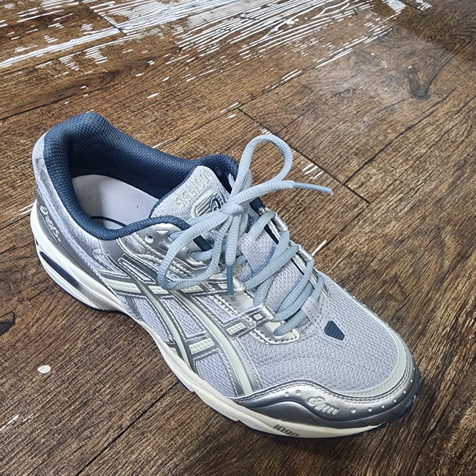 Asics Gel-1090 Piedmont Grey 착용 스타일